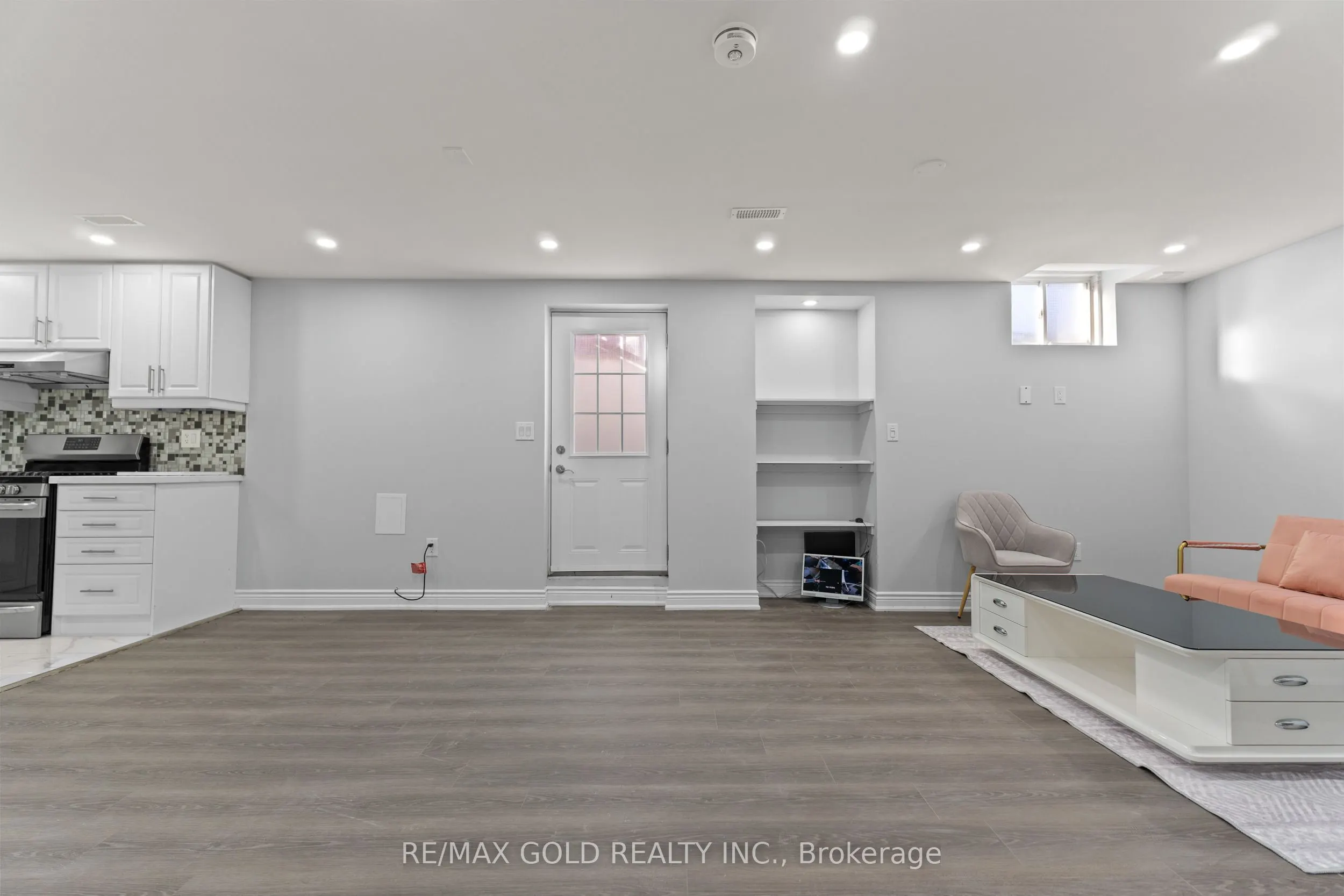 2 Helman Road
