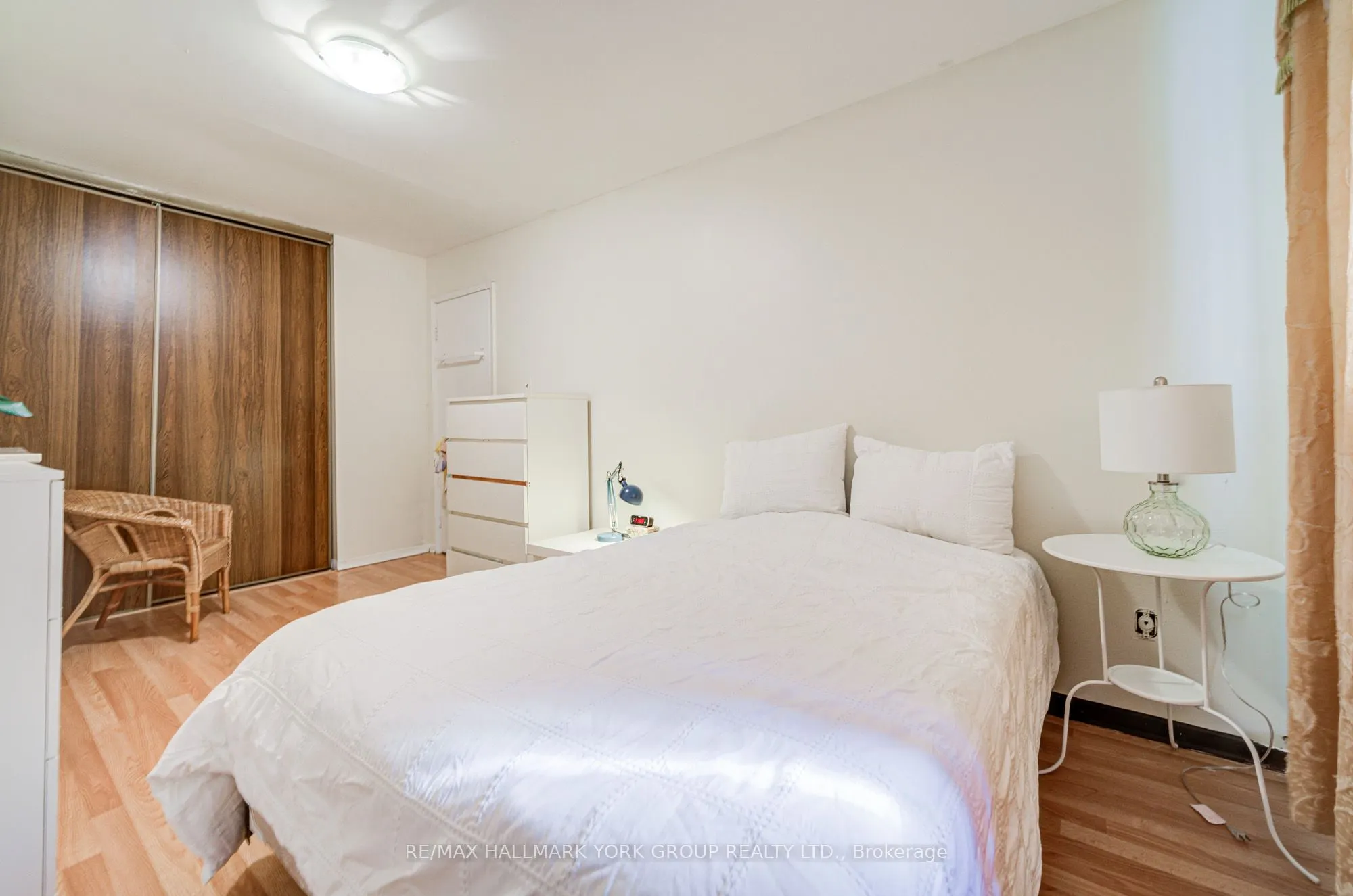9 Bur Oak Way, #6