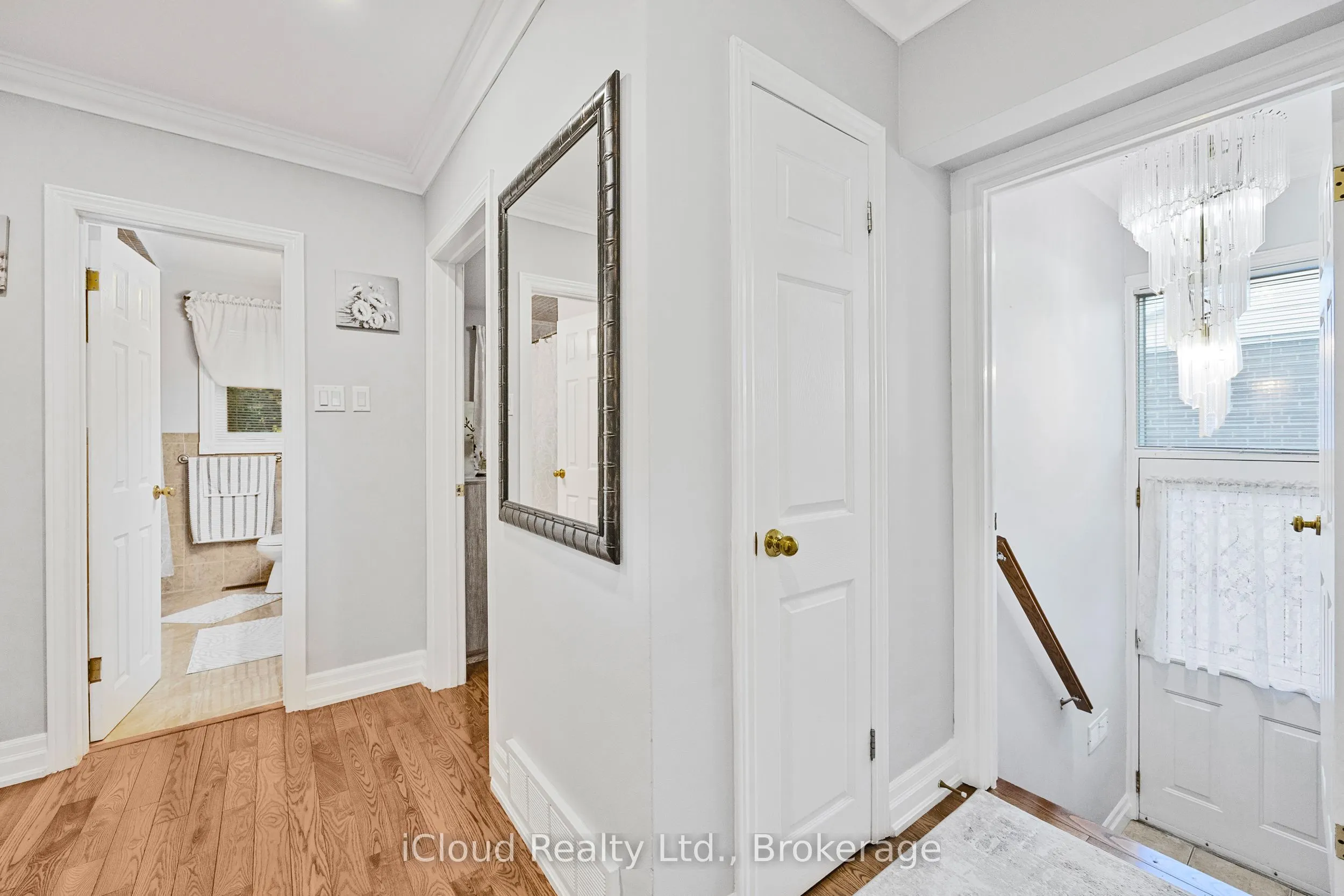 52 Kimbark Drive N