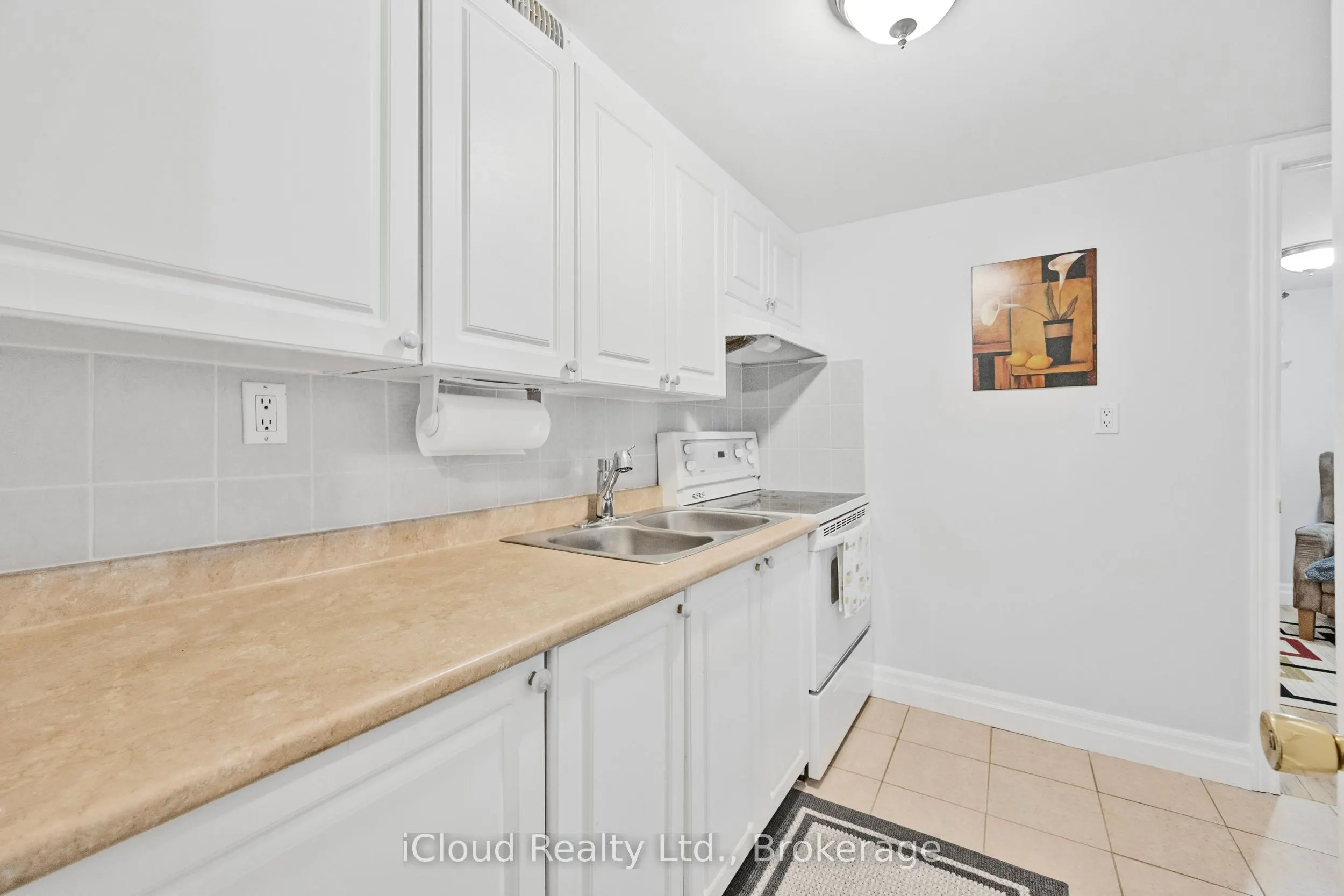 52 Kimbark Drive N