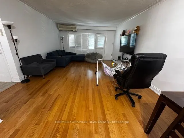 20 Elway Court