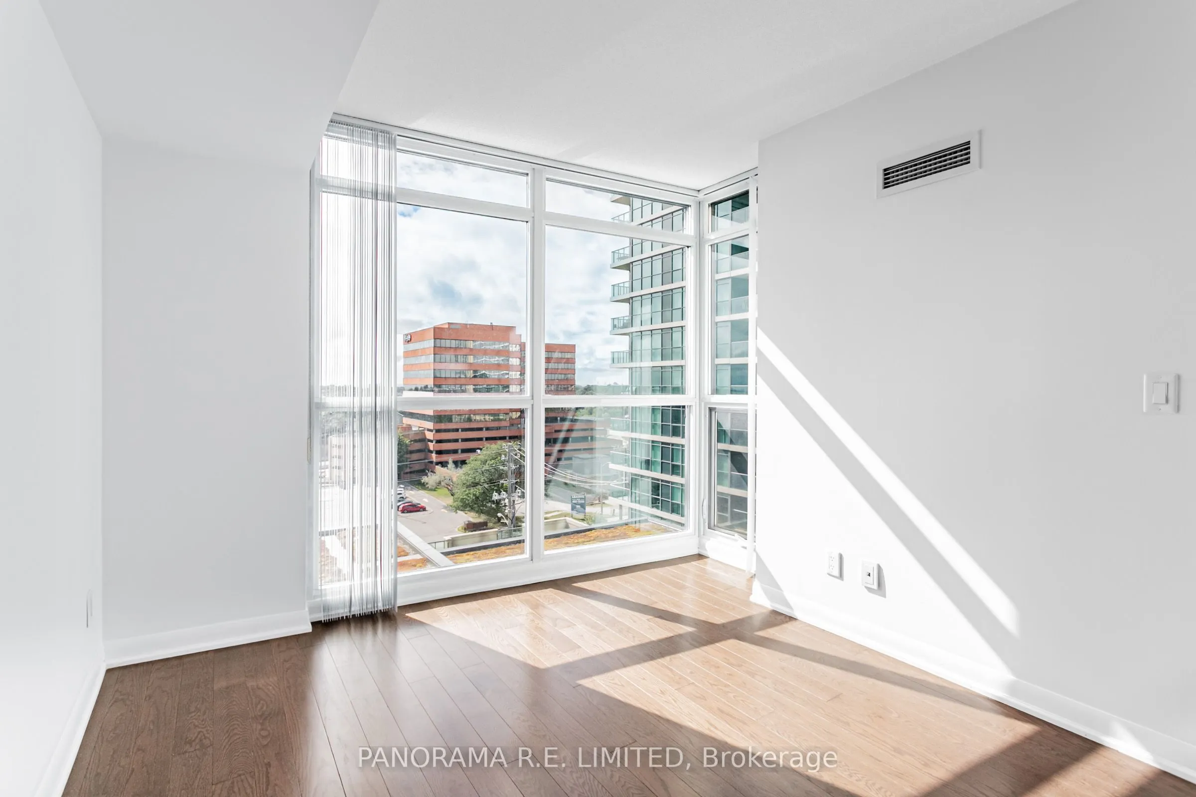 205 Sherway Gardens Road, #810