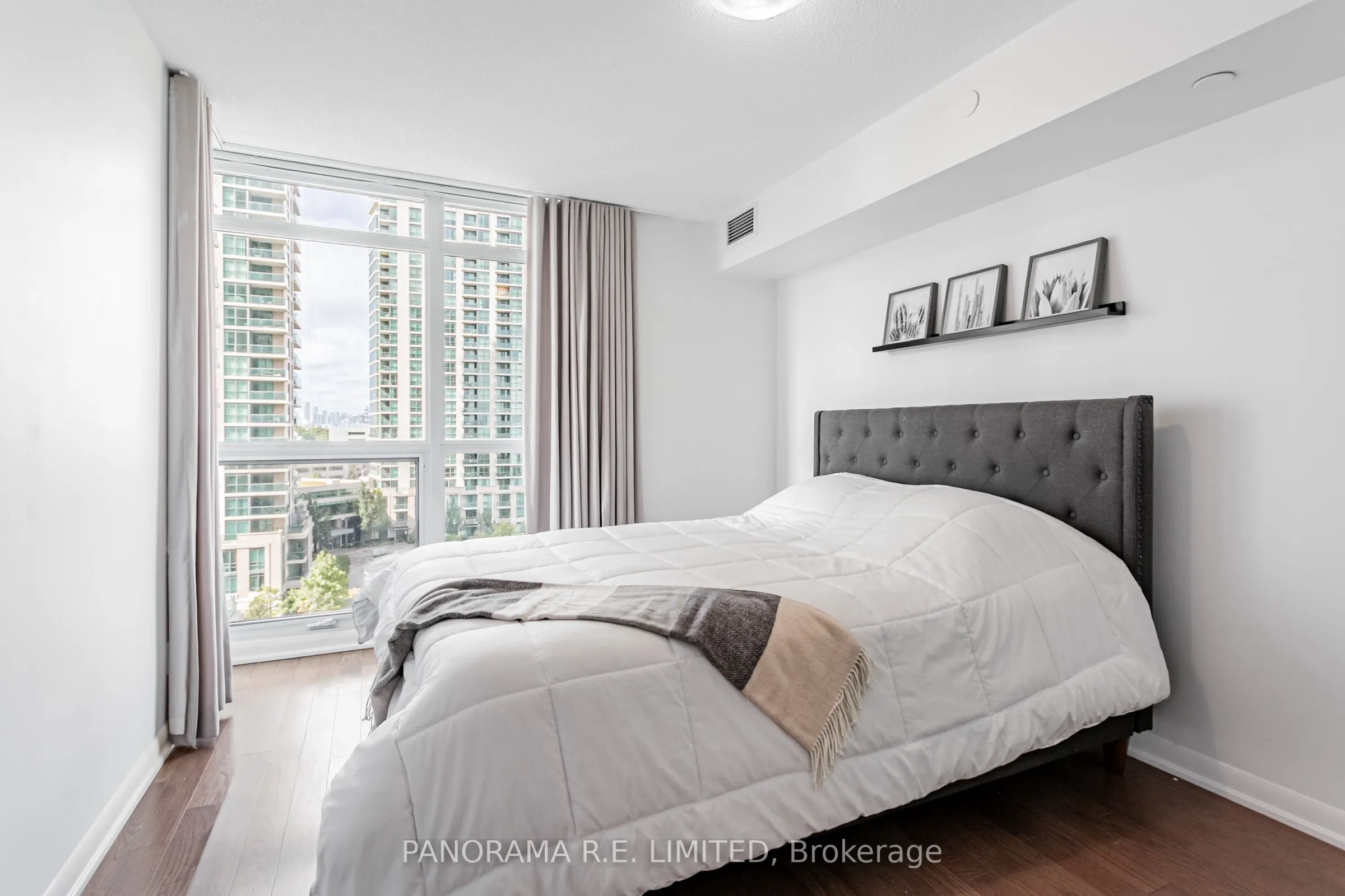 205 Sherway Gardens Road, #810