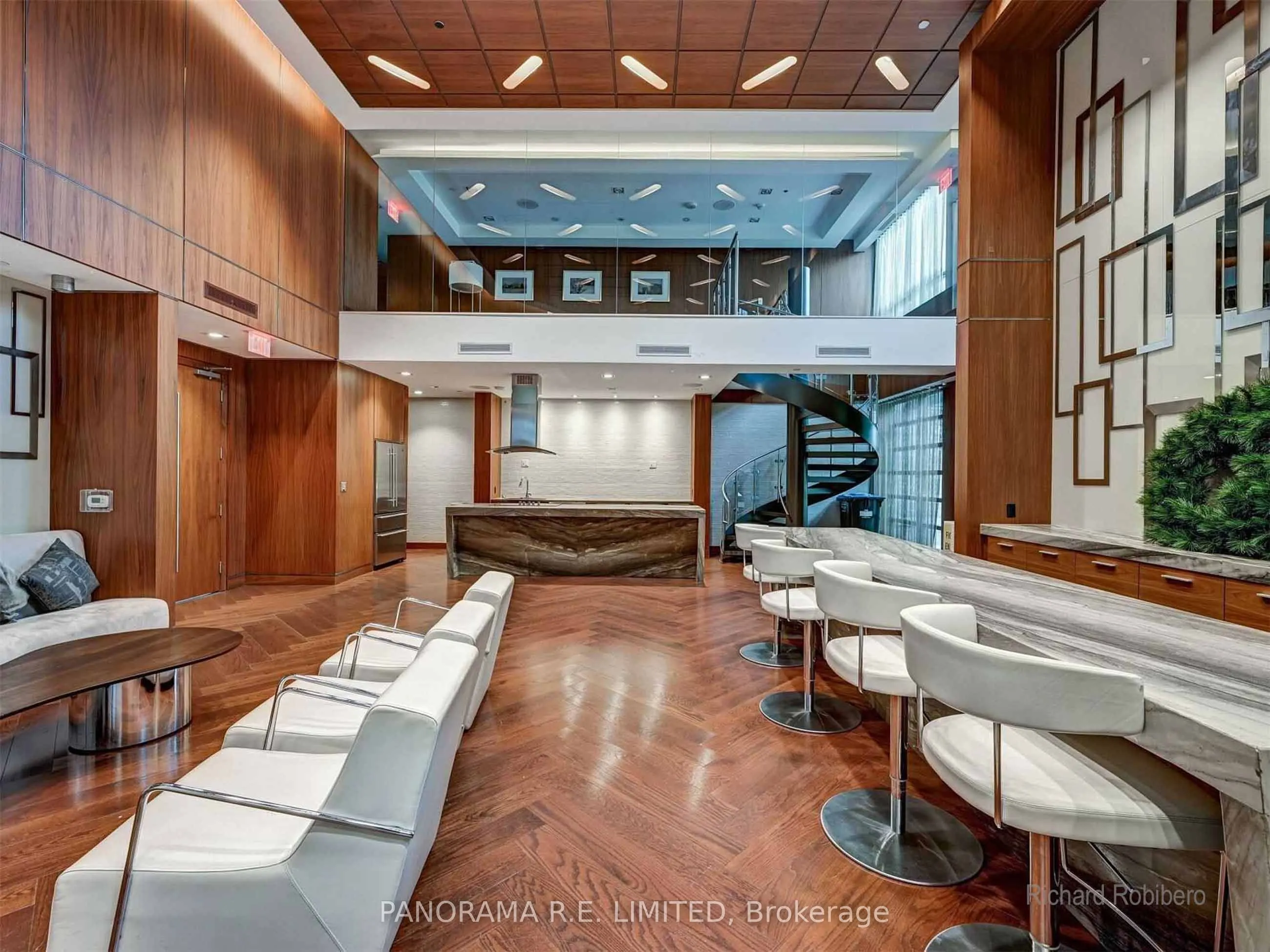 205 Sherway Gardens Road, #810