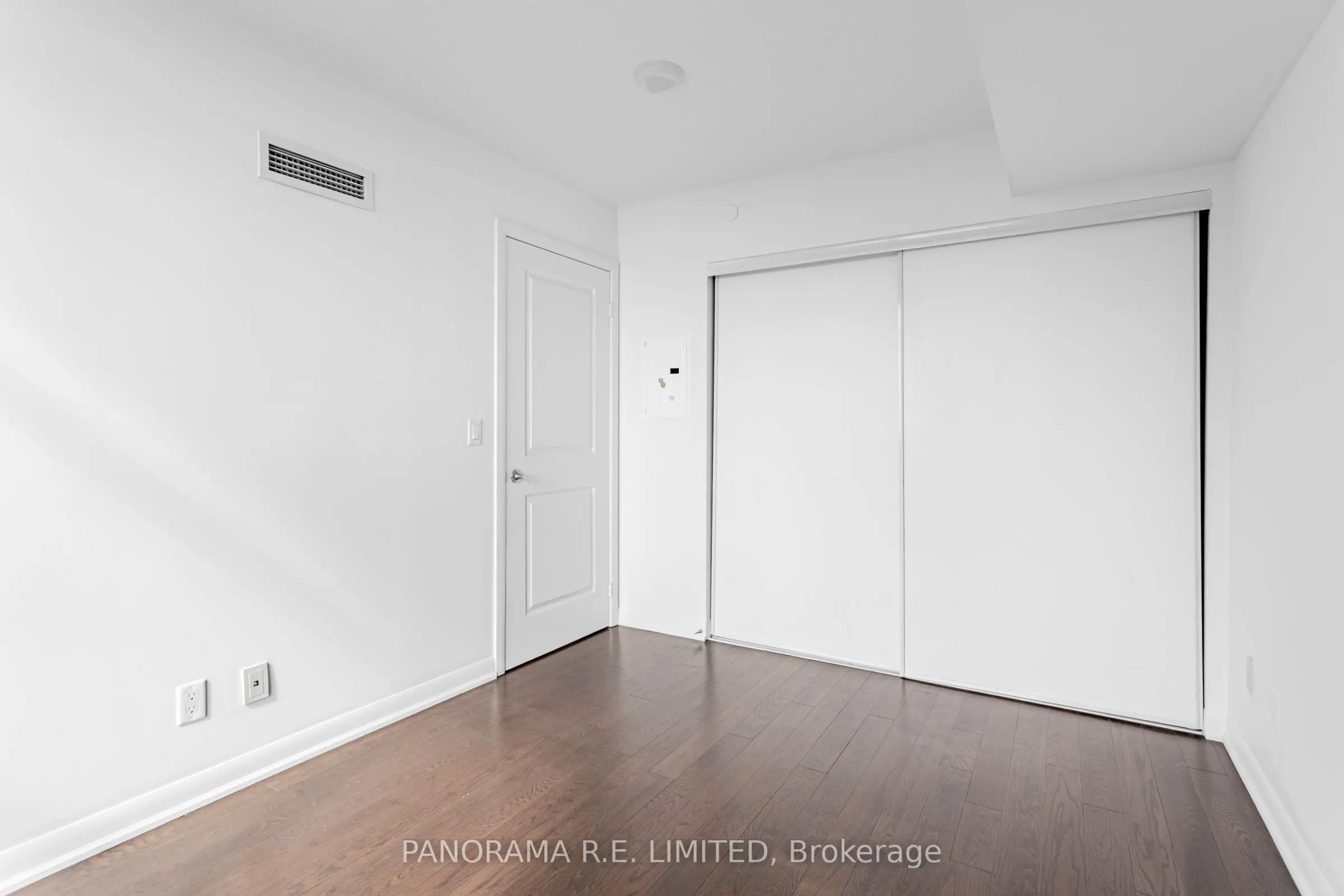 205 Sherway Gardens Road, #810