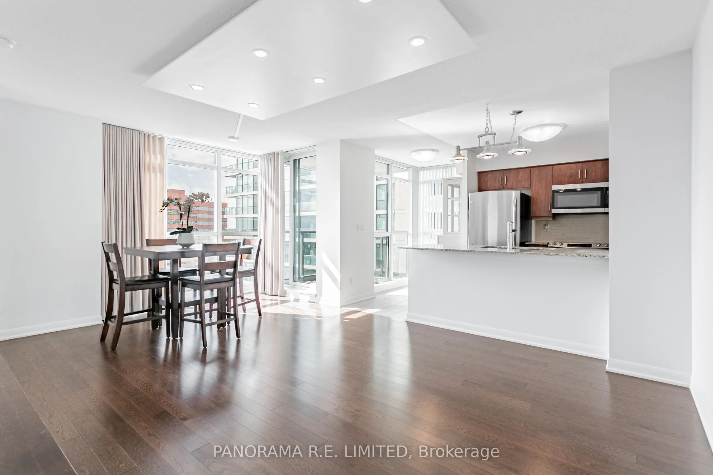 205 Sherway Gardens Road, #810