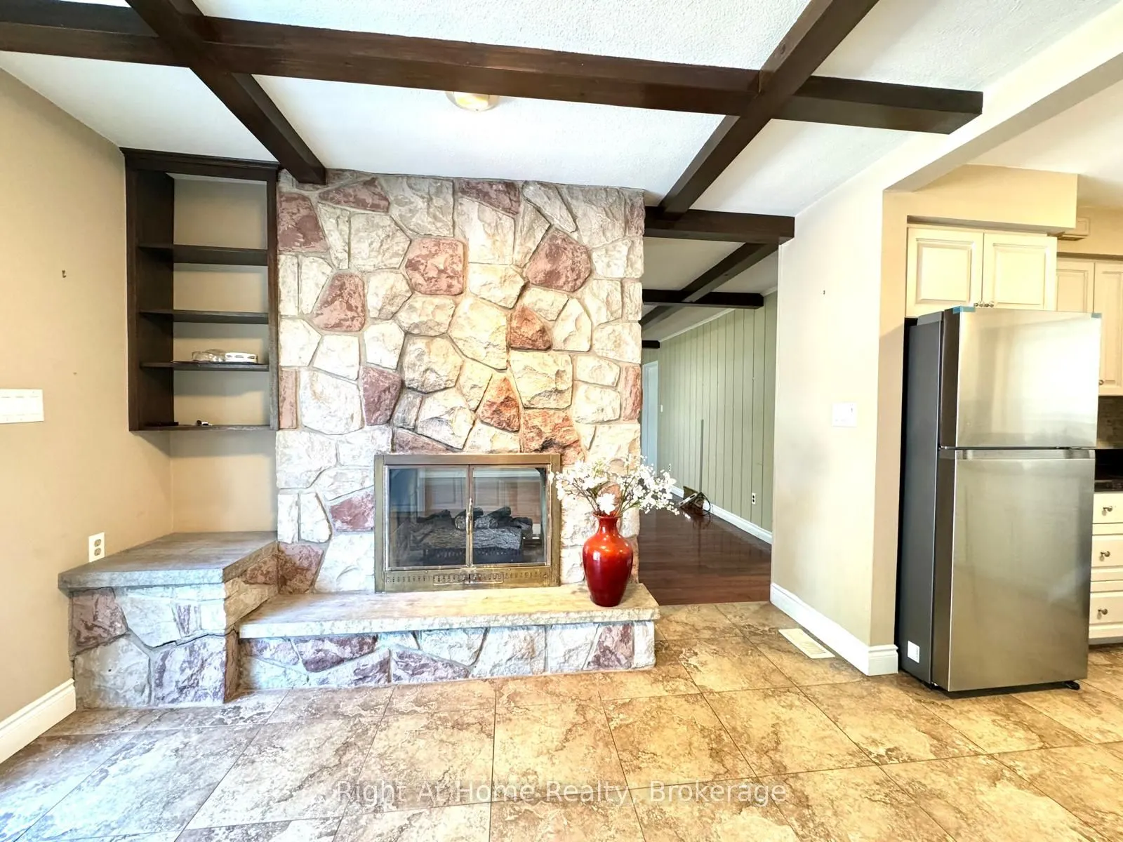 4054 Apple Valley Lane