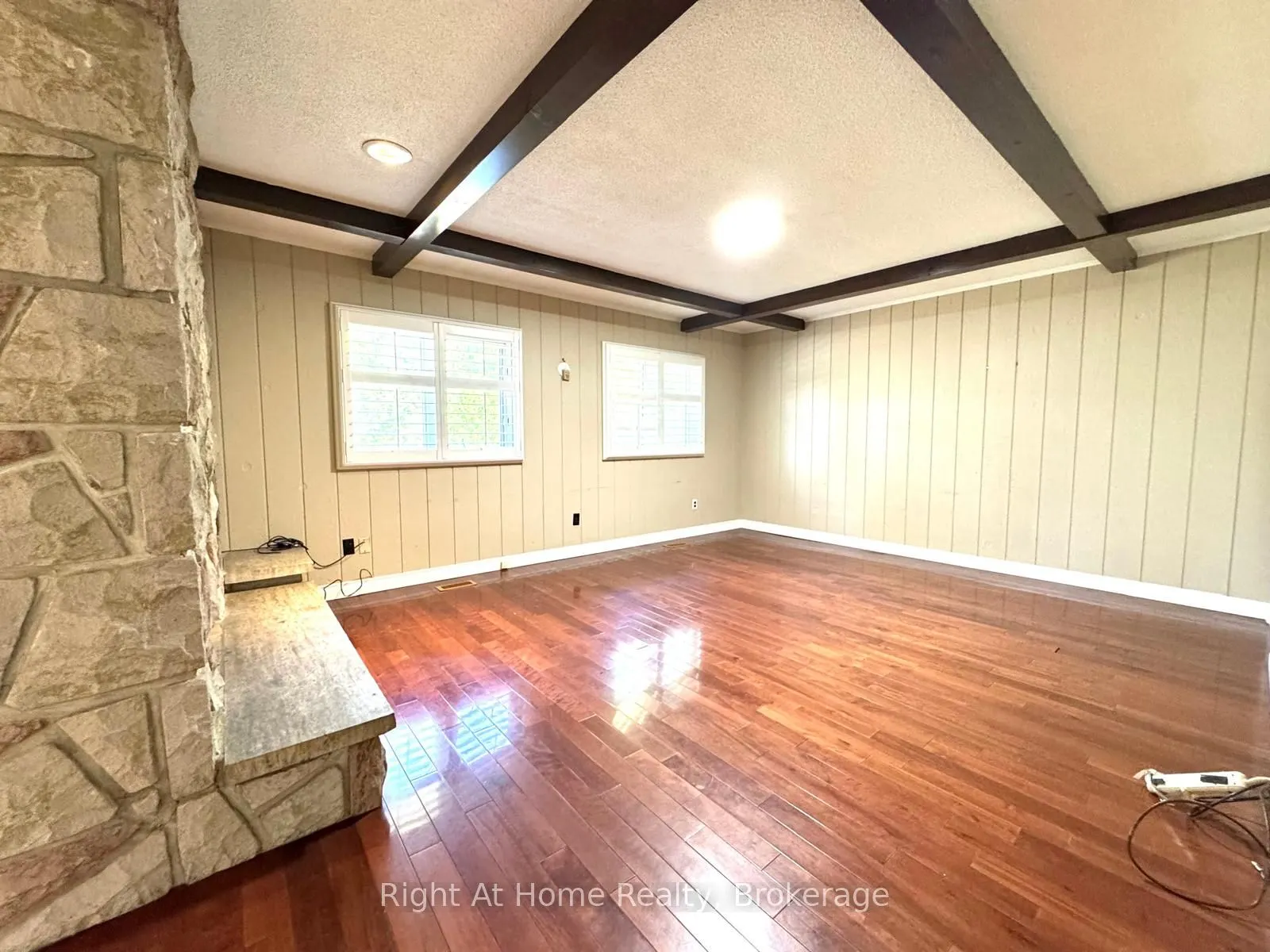 4054 Apple Valley Lane