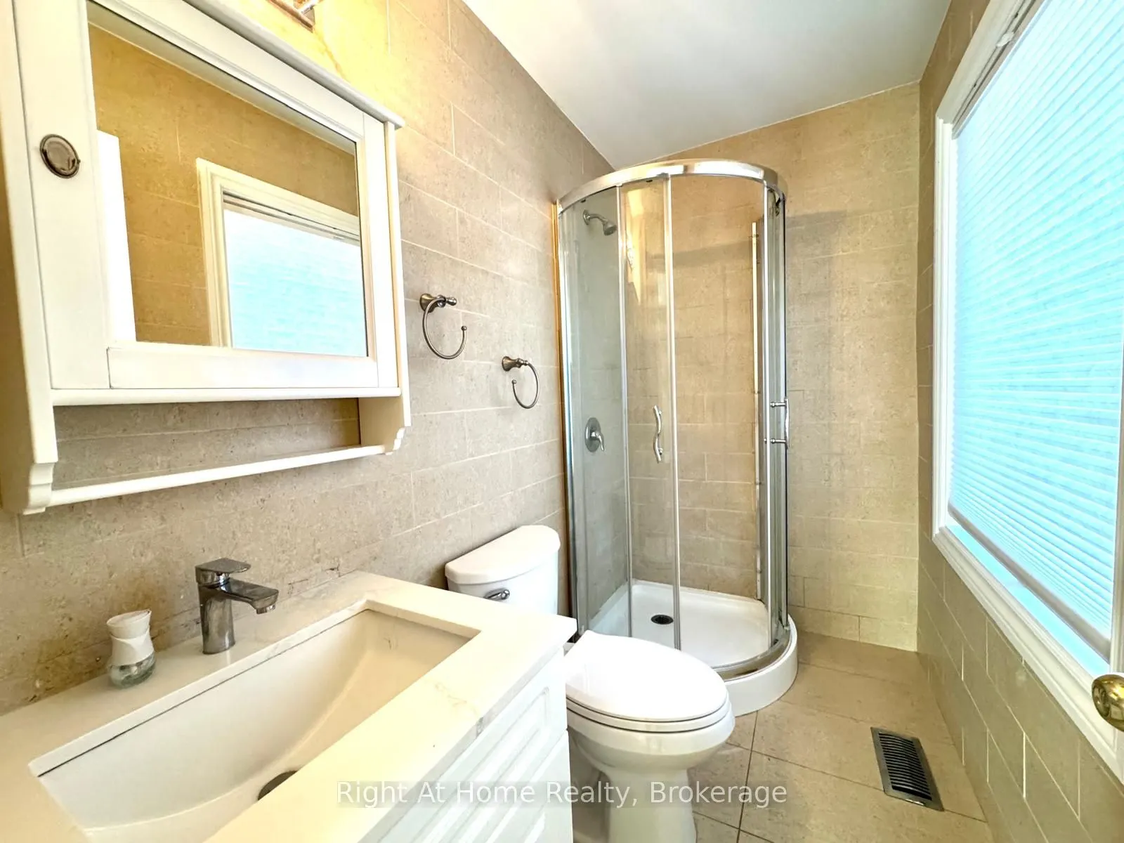 4054 Apple Valley Lane