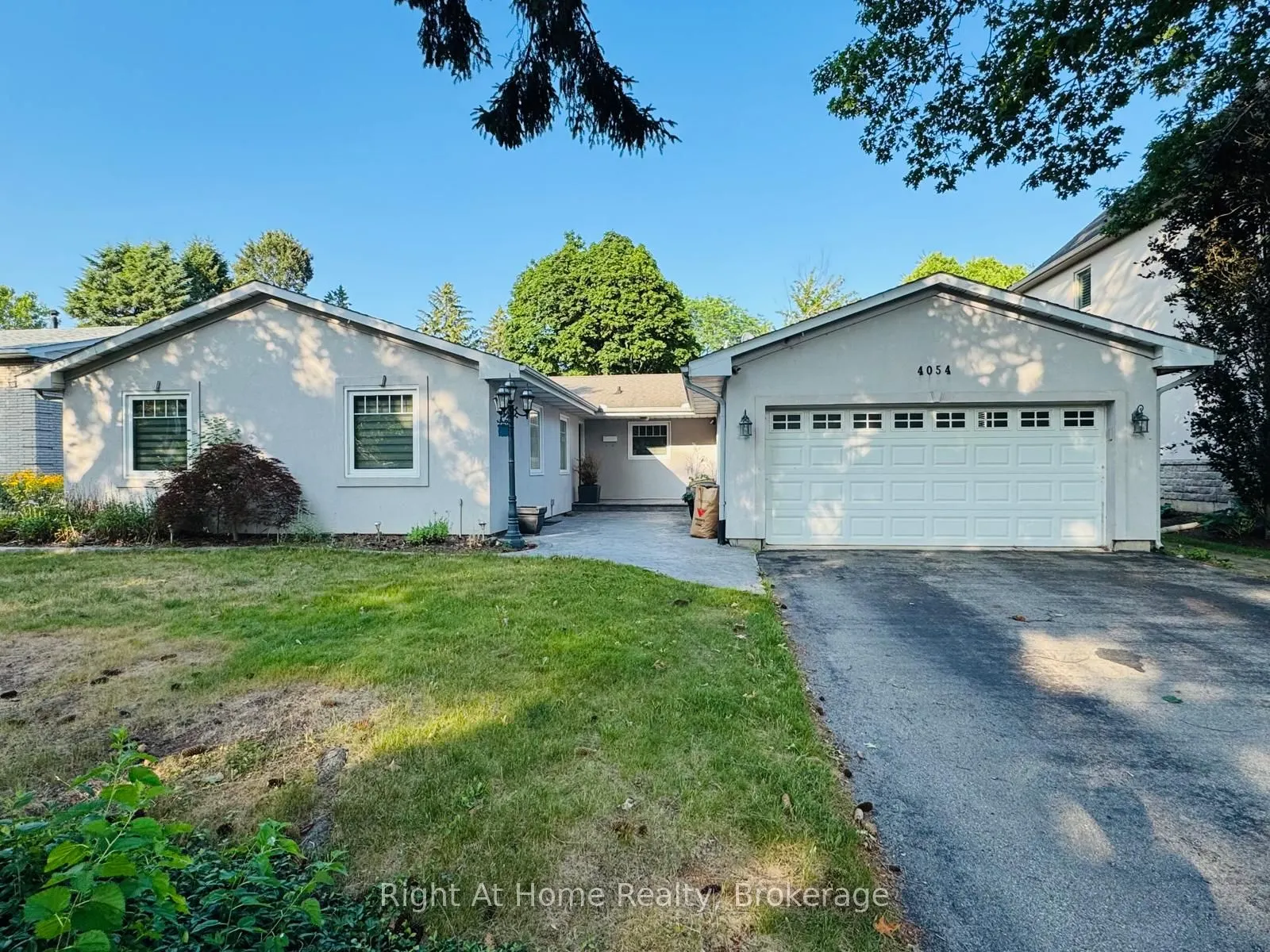 4054 Apple Valley Lane