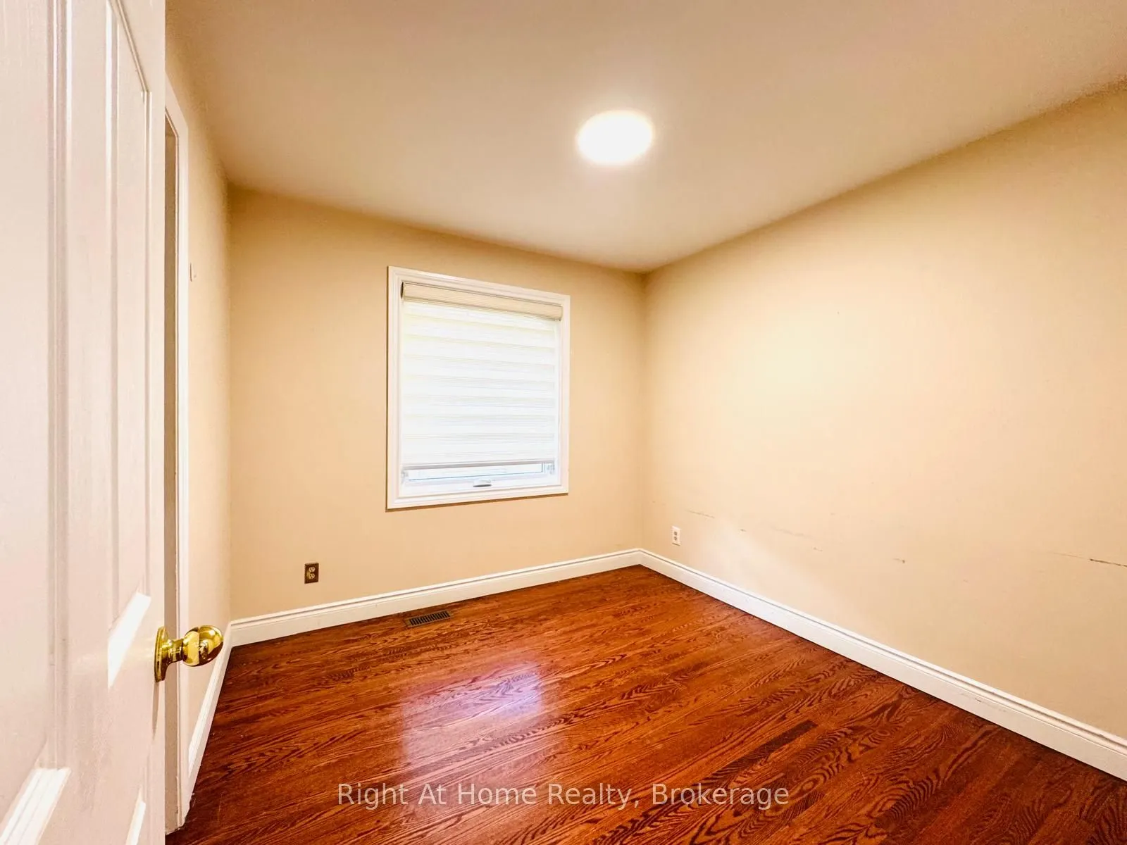 4054 Apple Valley Lane