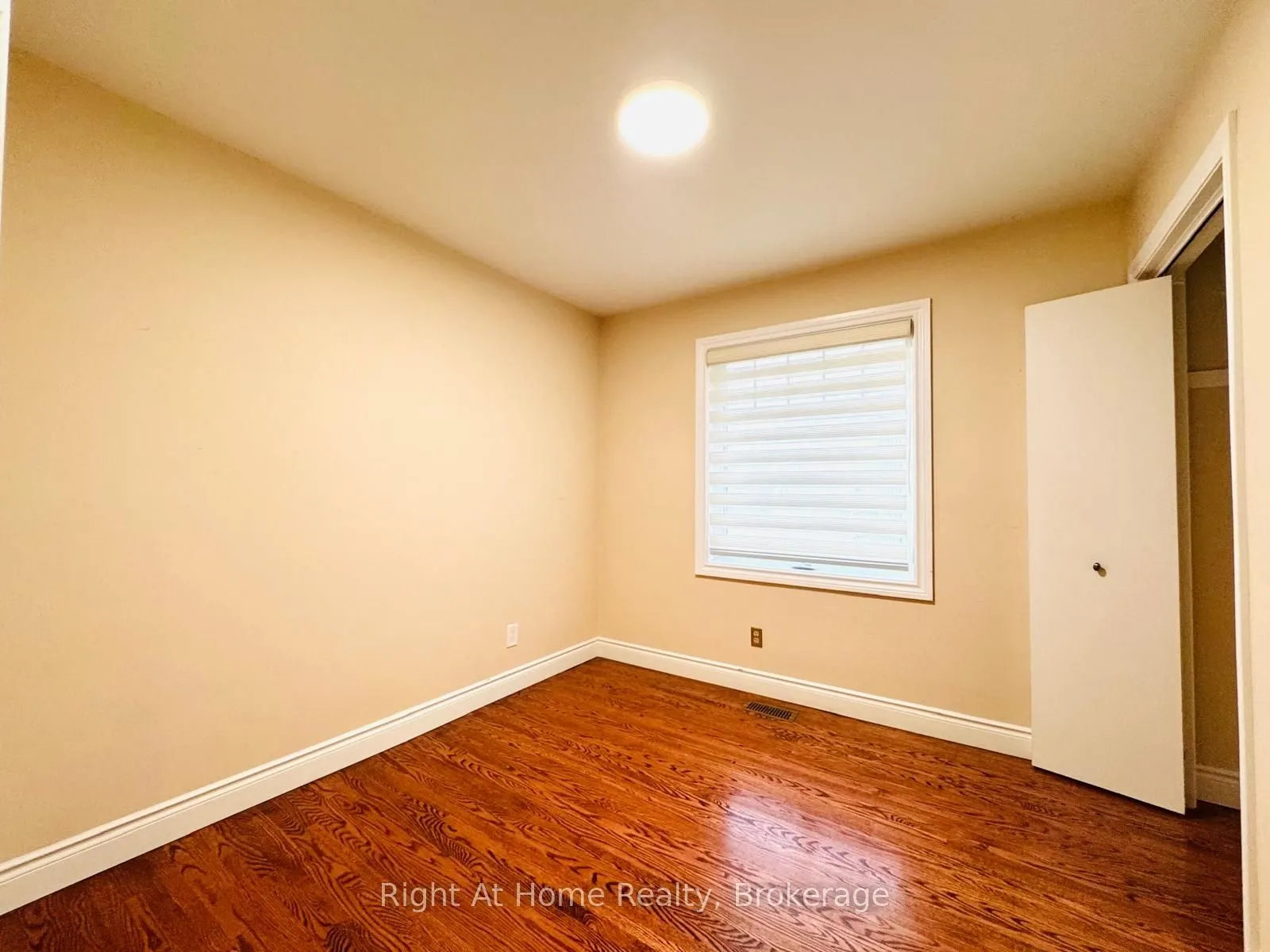 4054 Apple Valley Lane