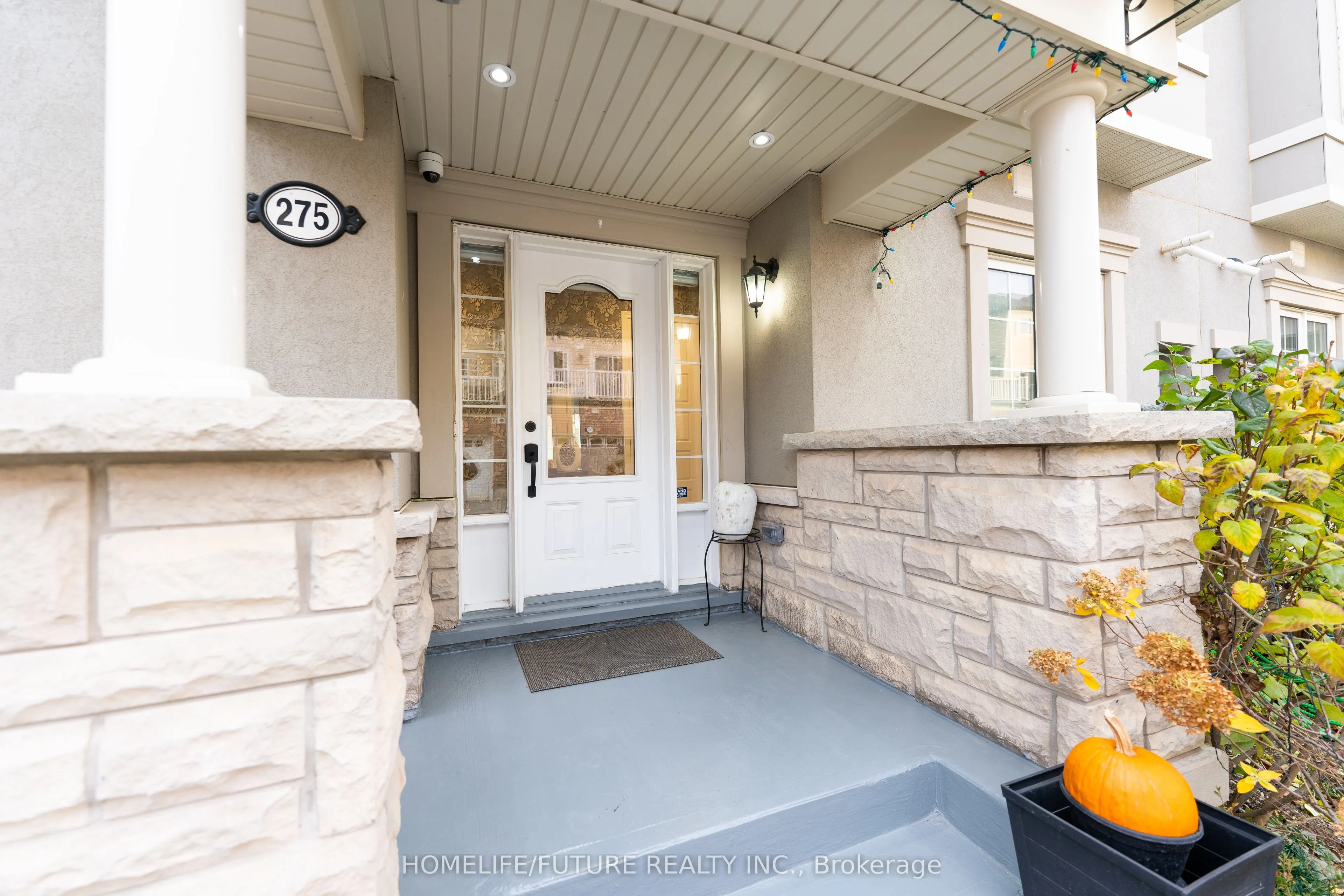 275 Ellen Davidson Drive