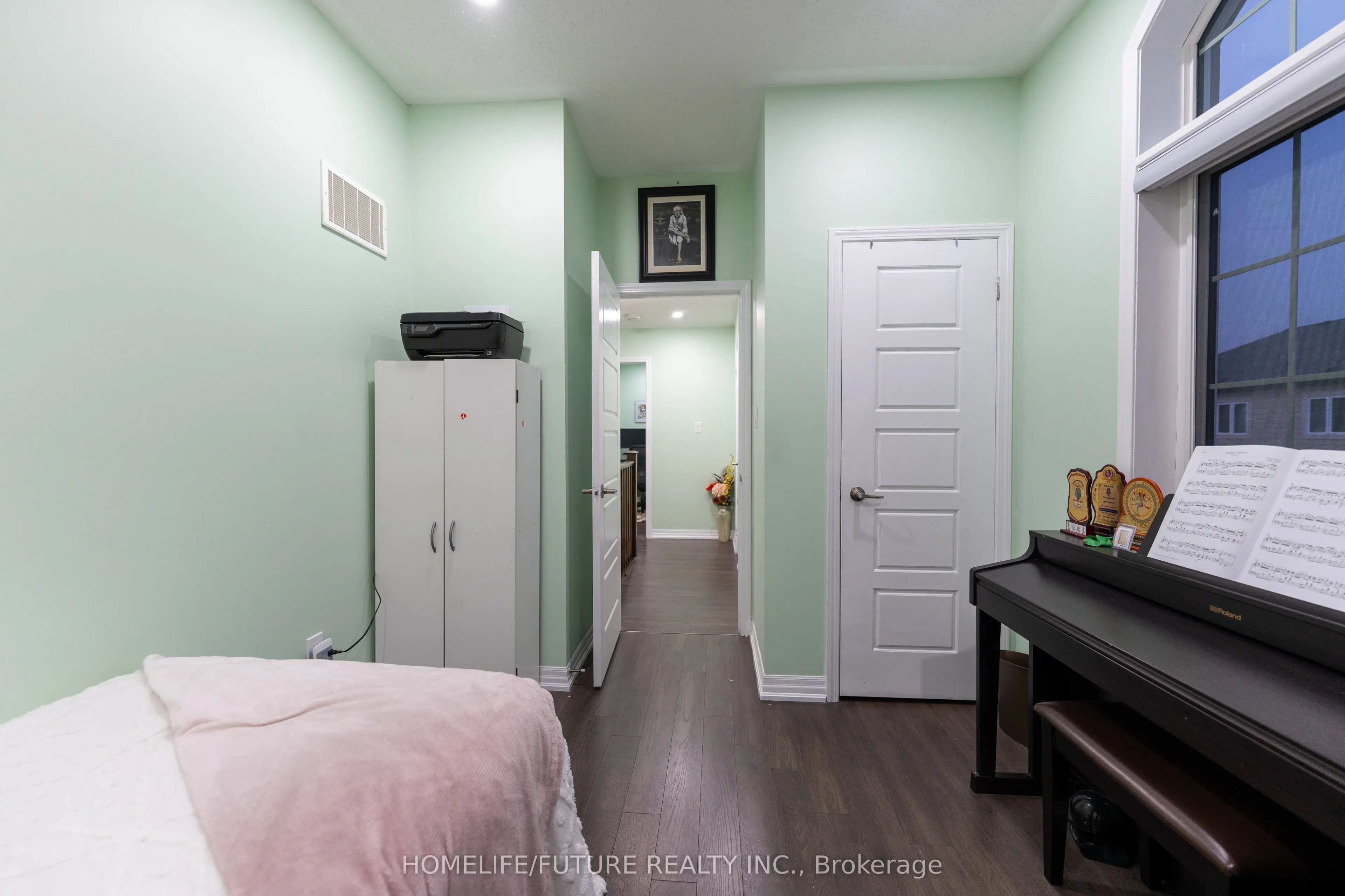 275 Ellen Davidson Drive