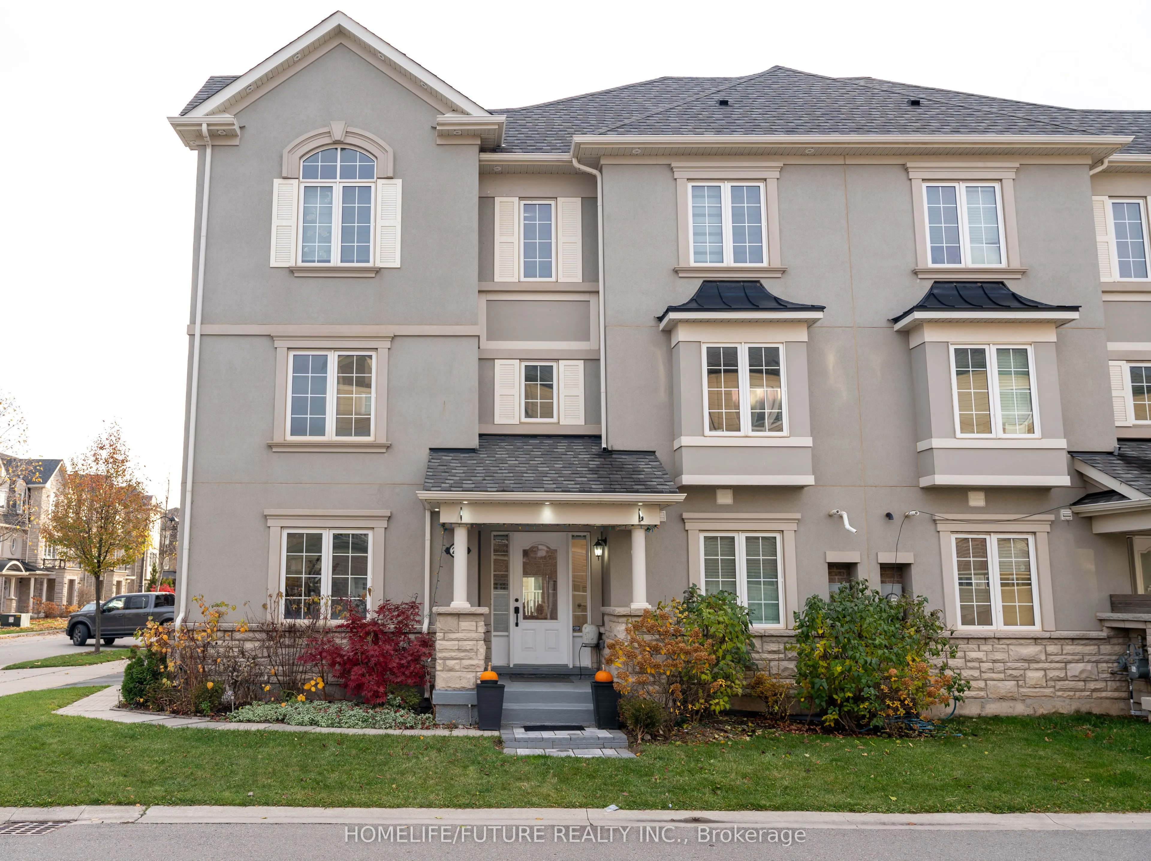 275 Ellen Davidson Drive