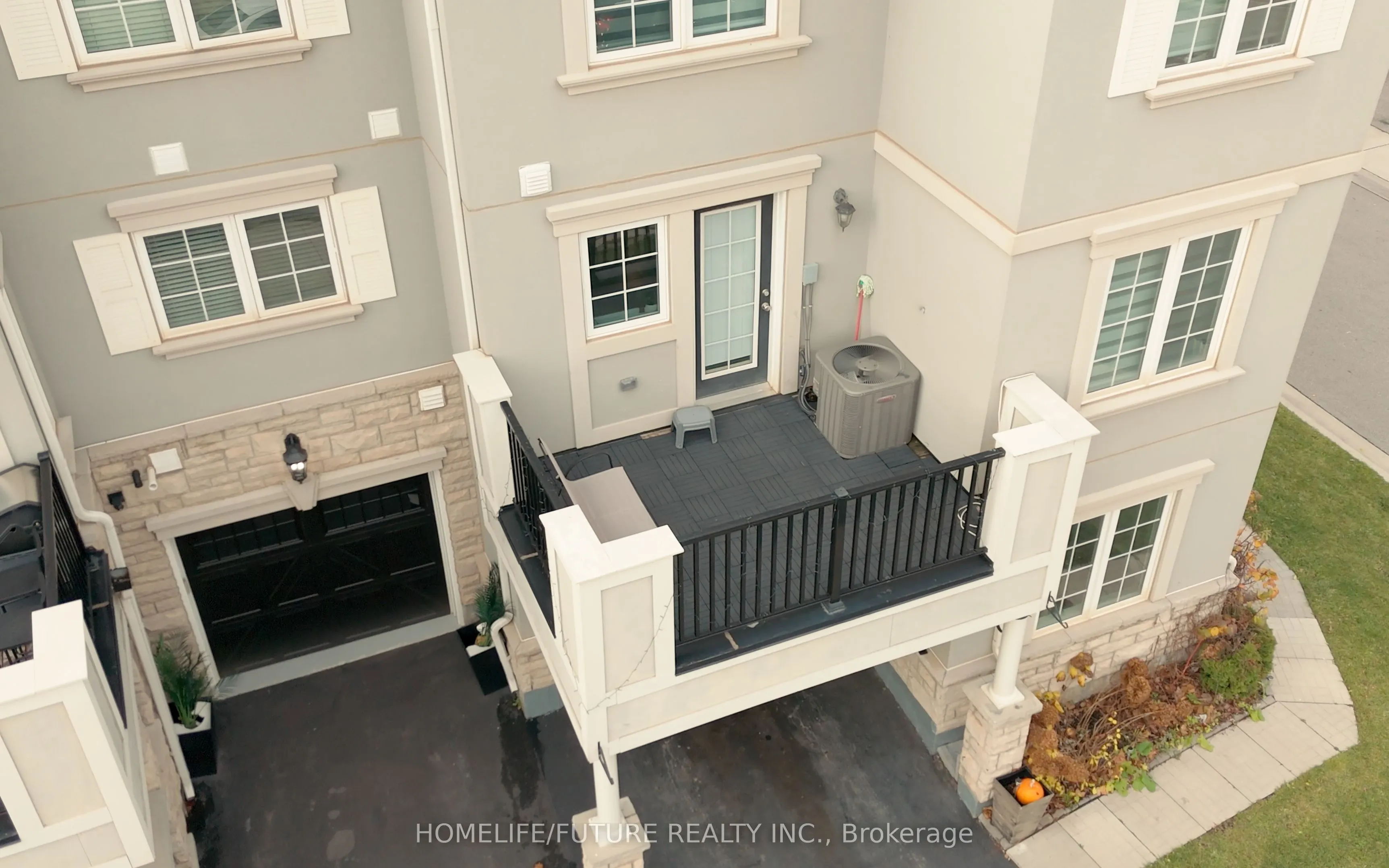 275 Ellen Davidson Drive