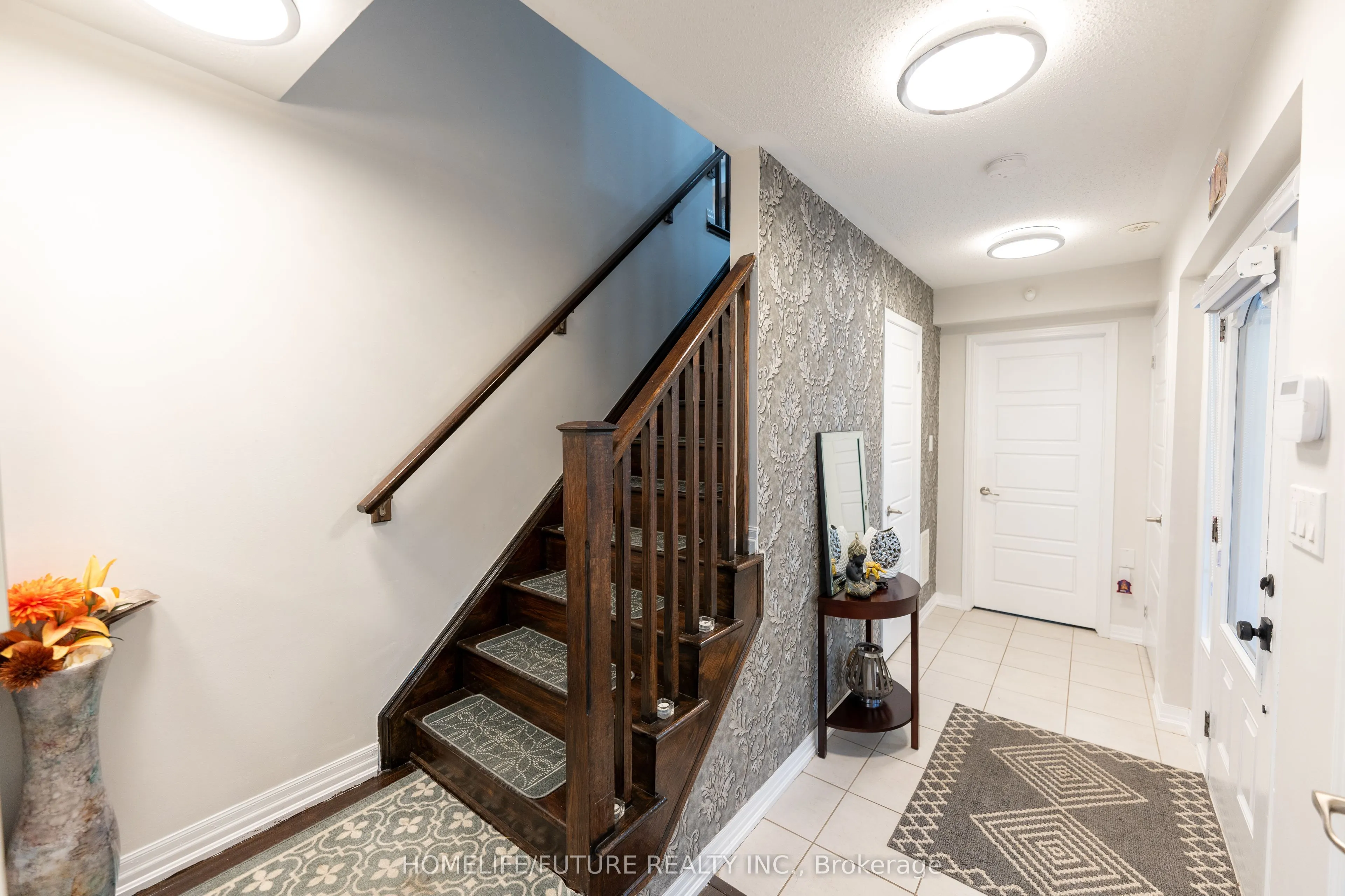 275 Ellen Davidson Drive