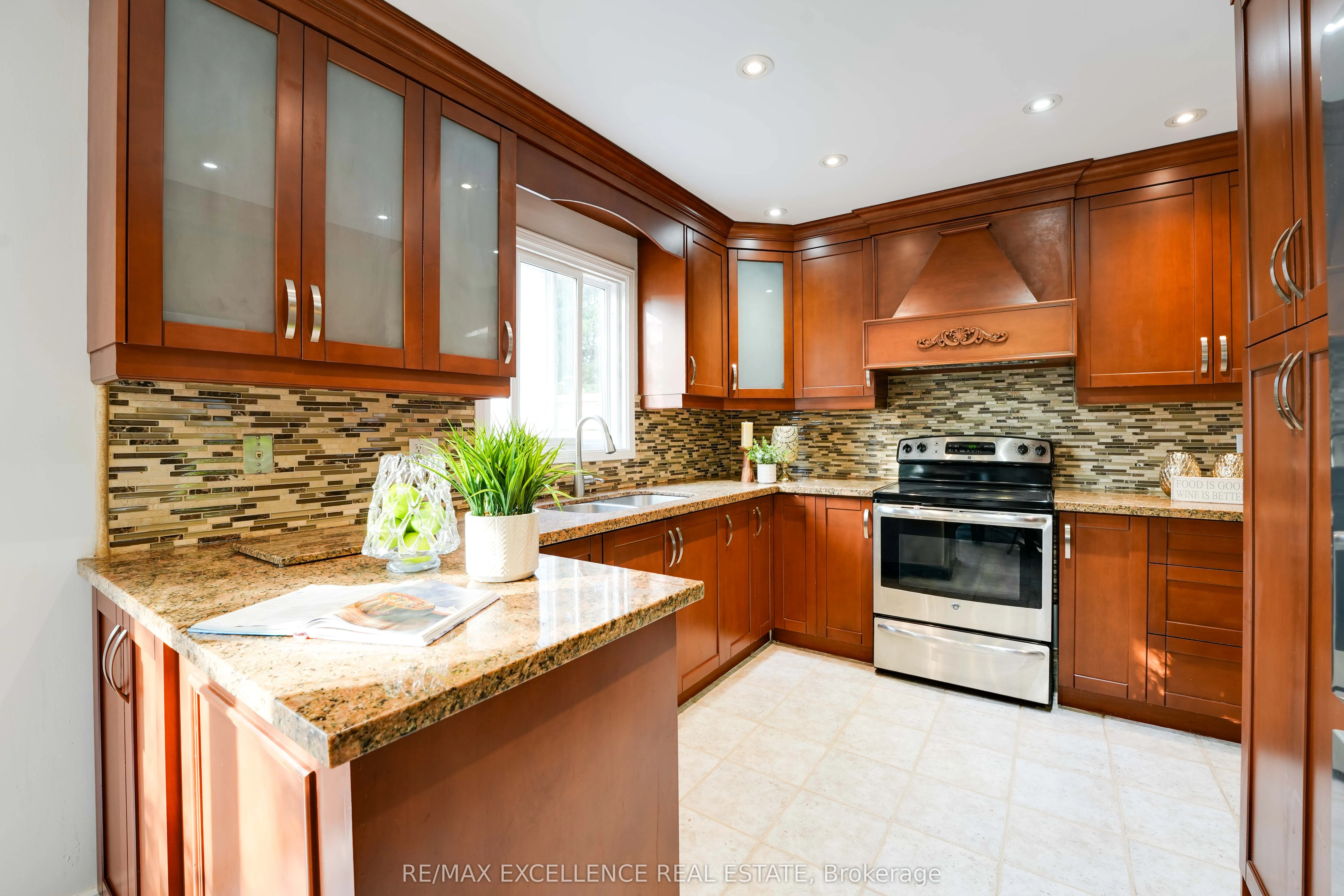 99 Castlehill Road