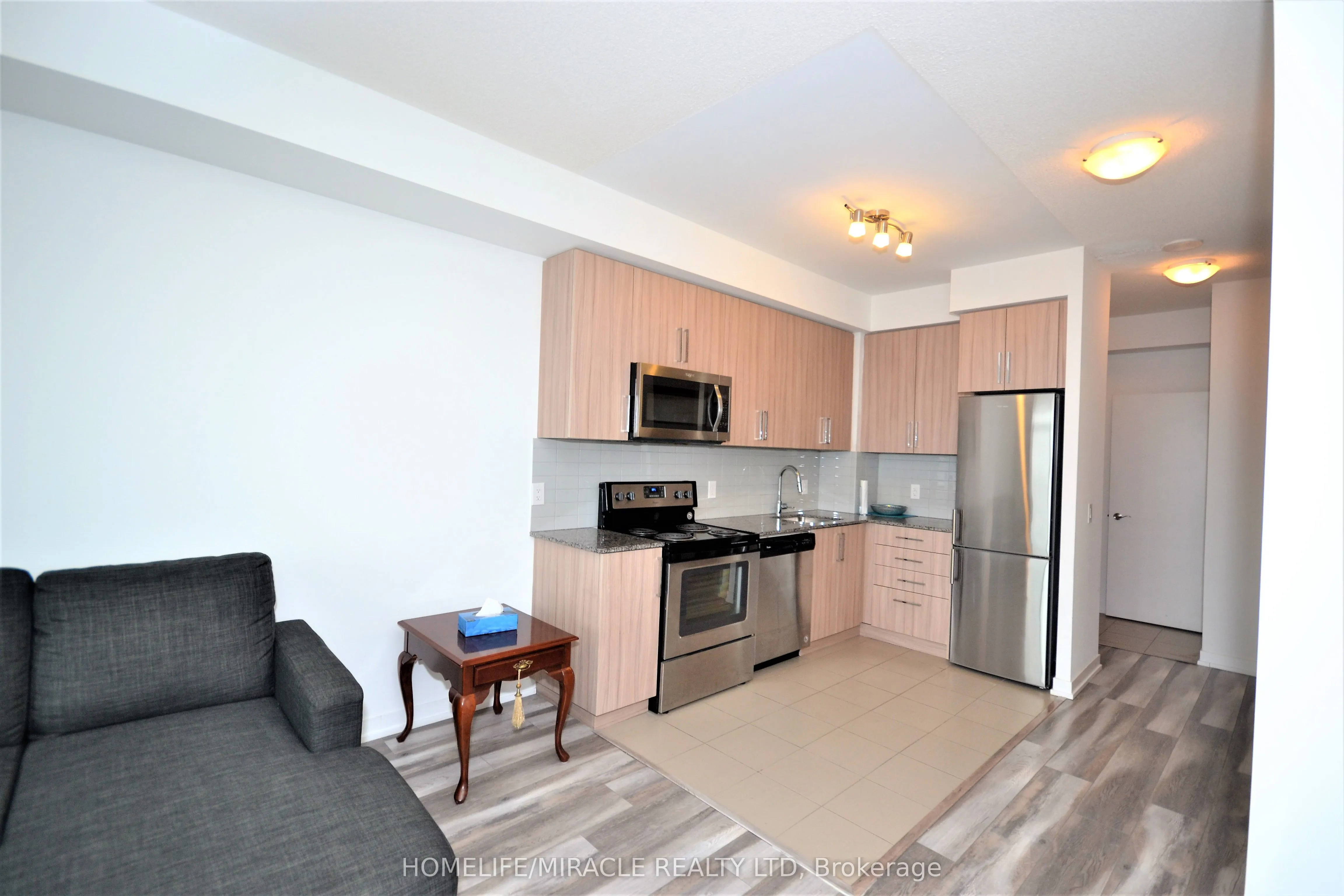 840 Queens Plate Drive, #1106