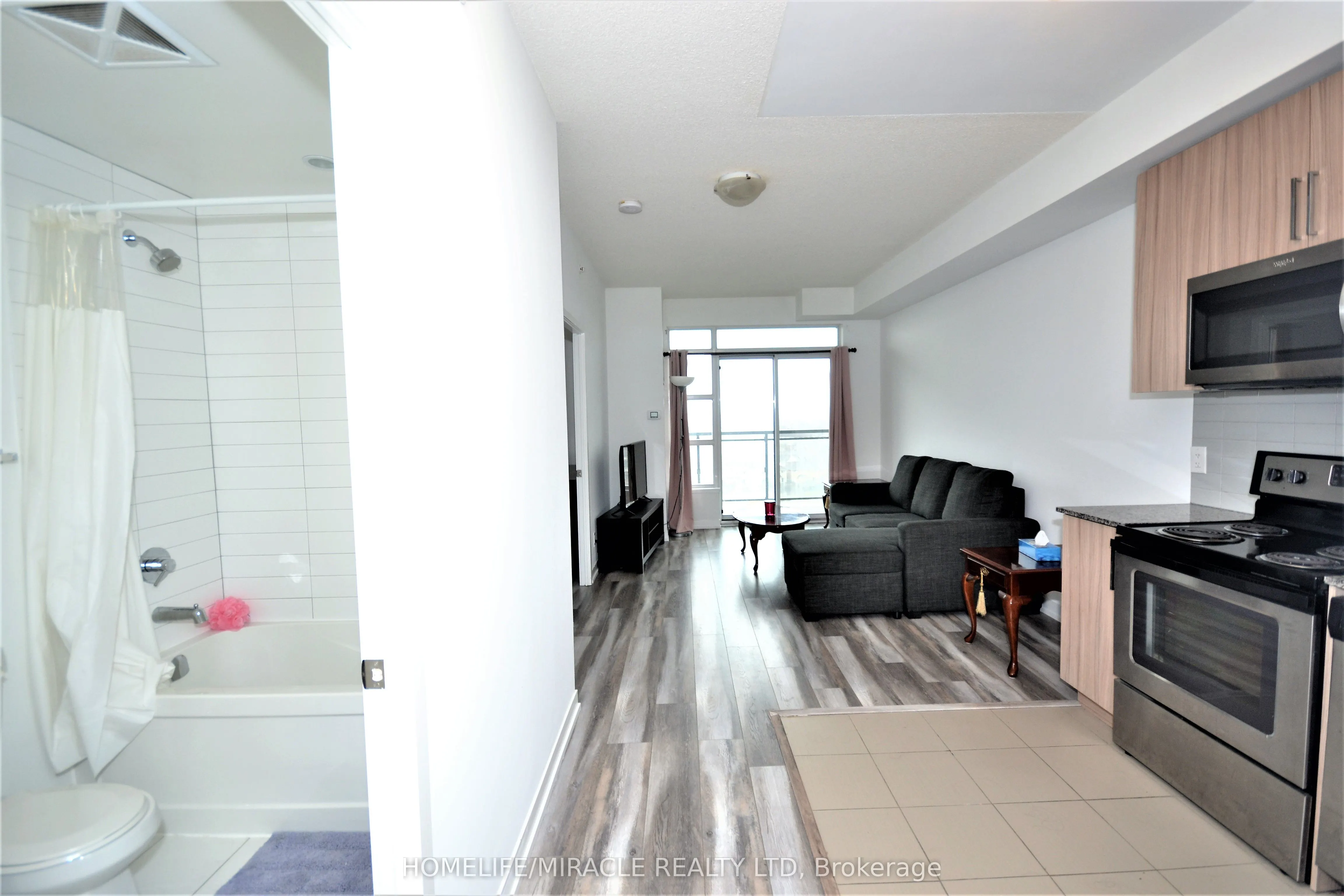 840 Queens Plate Drive, #1106