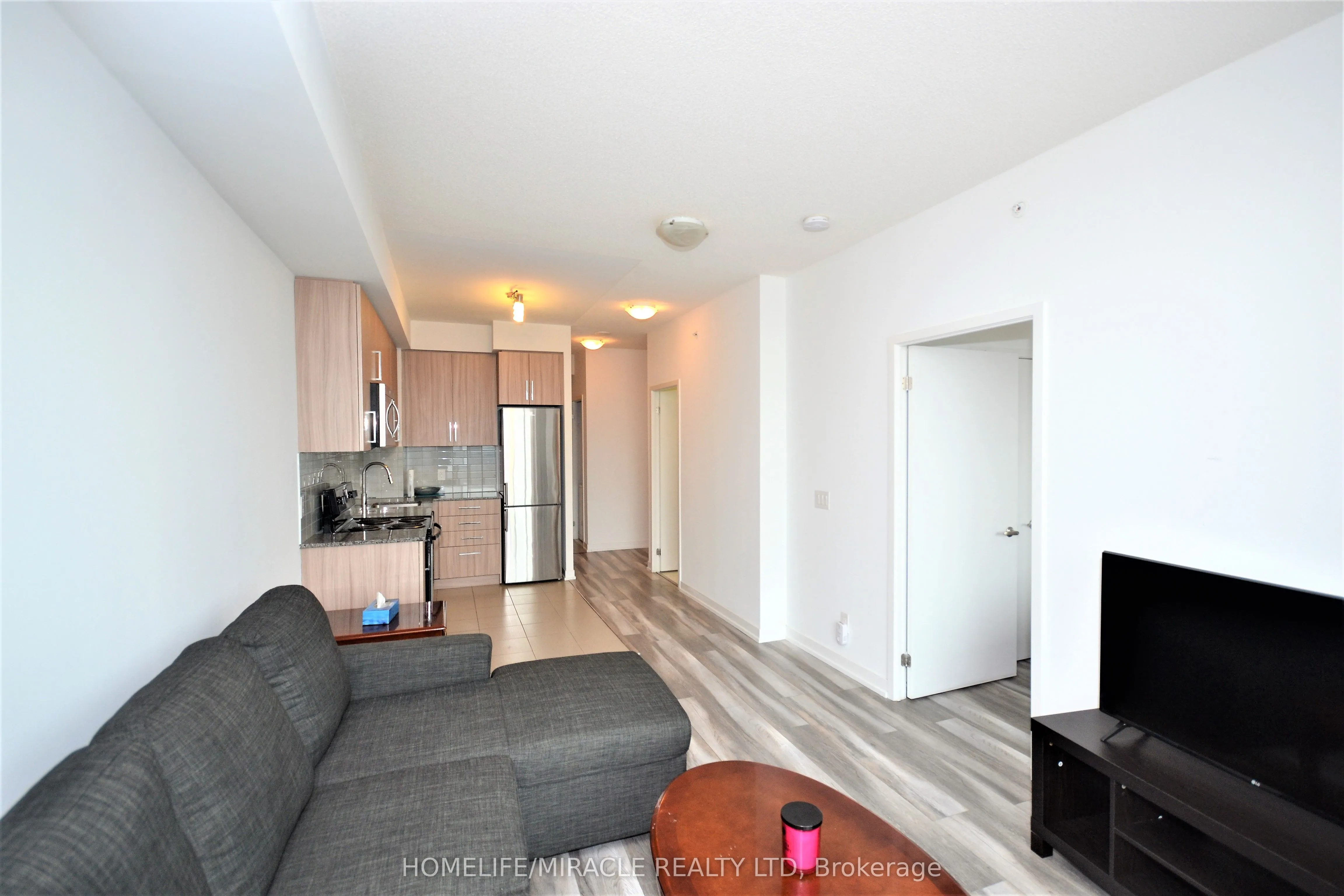 840 Queens Plate Drive, #1106