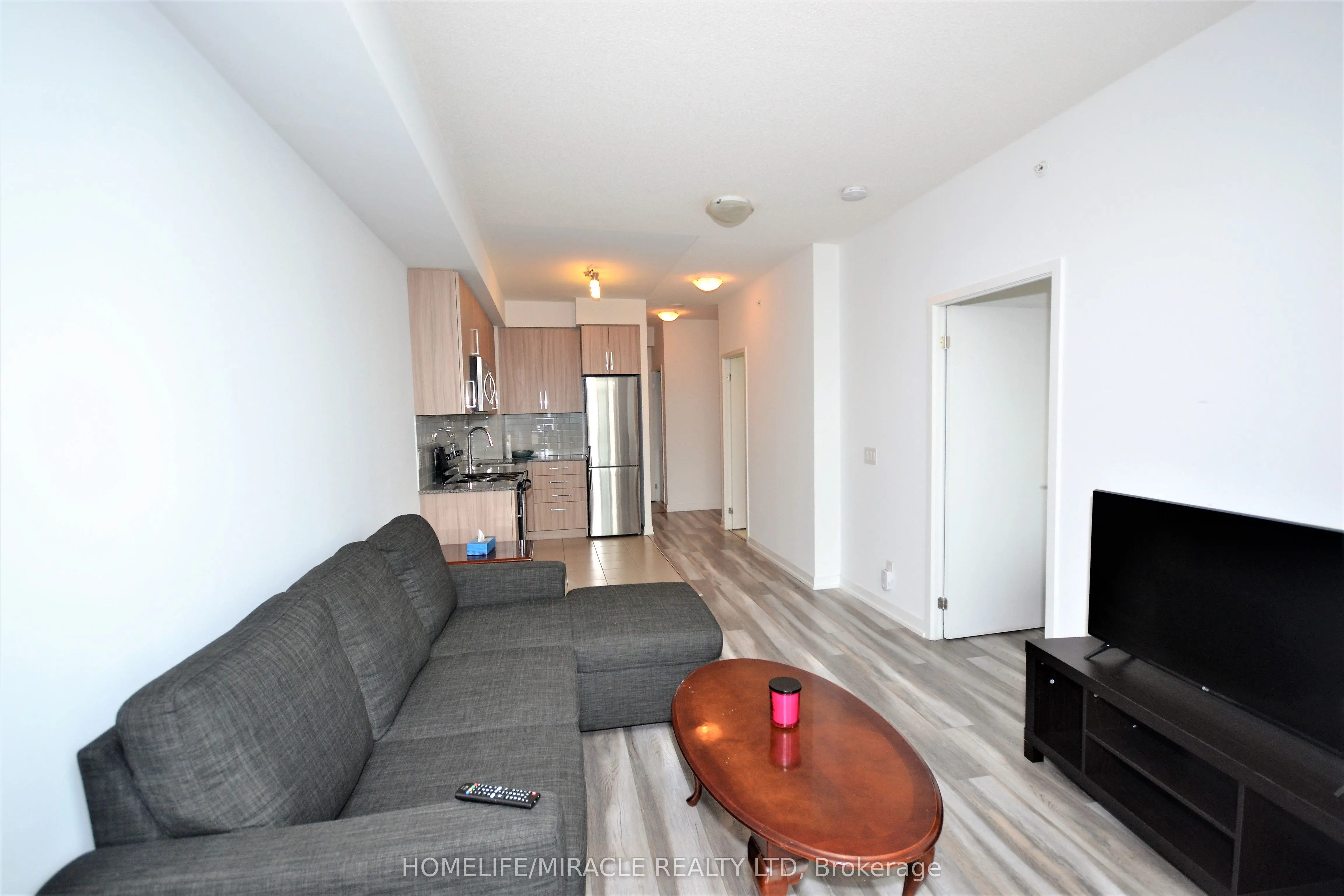 840 Queens Plate Drive, #1106