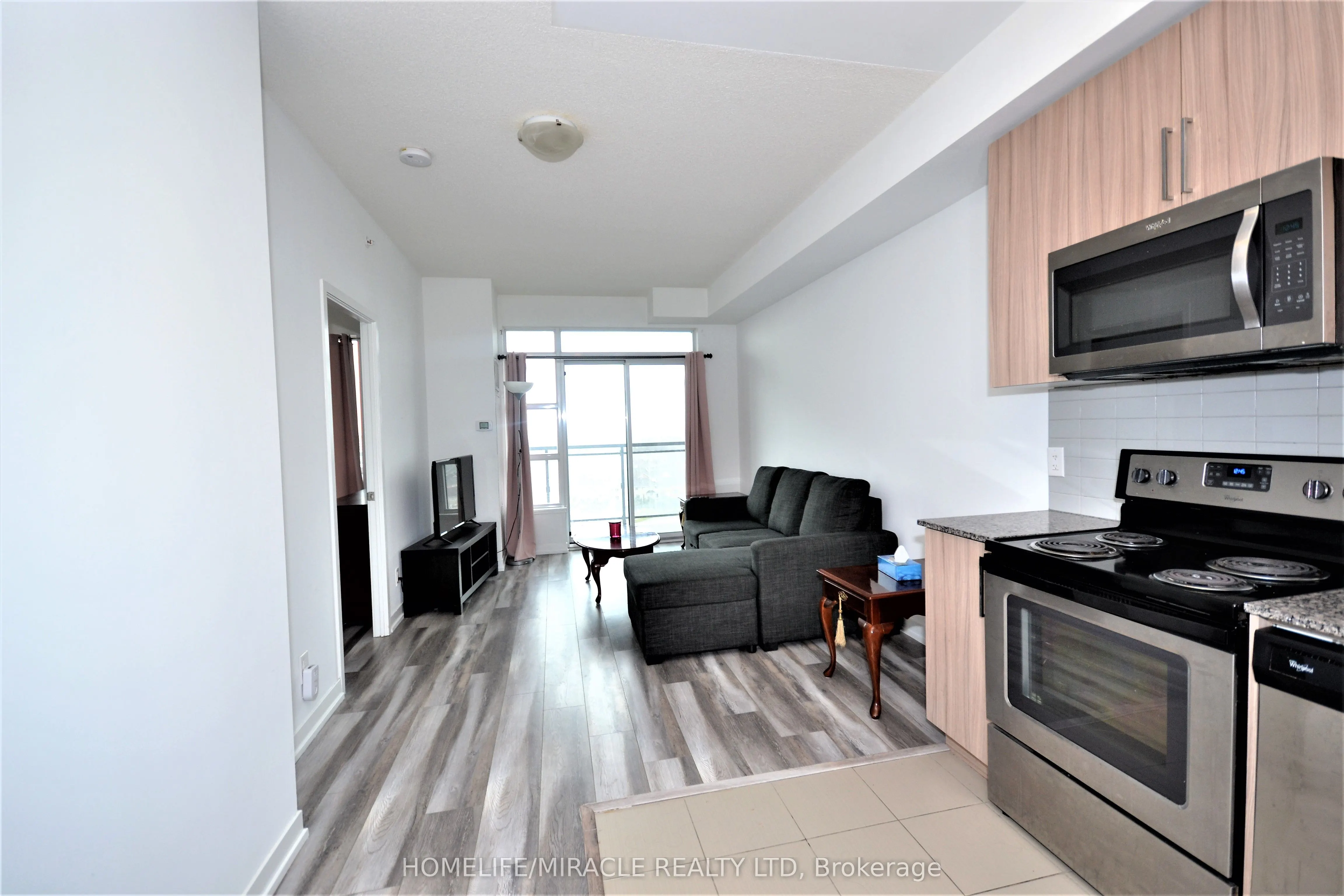 840 Queens Plate Drive, #1106