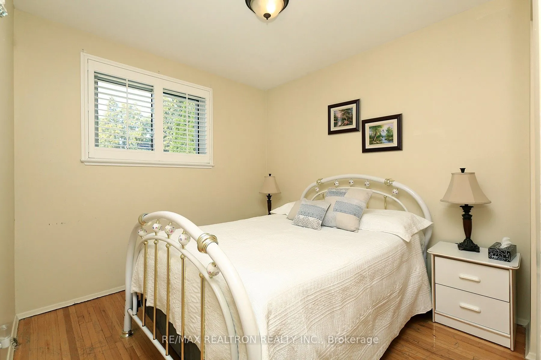 80 Bloomington Crescent