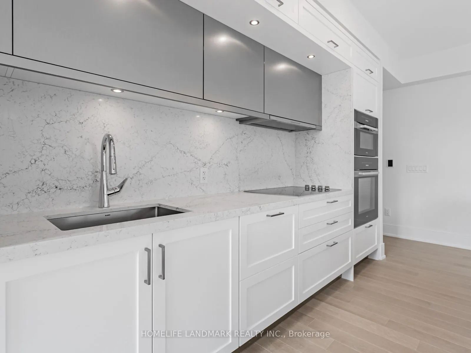 259 The Kingsway, #206