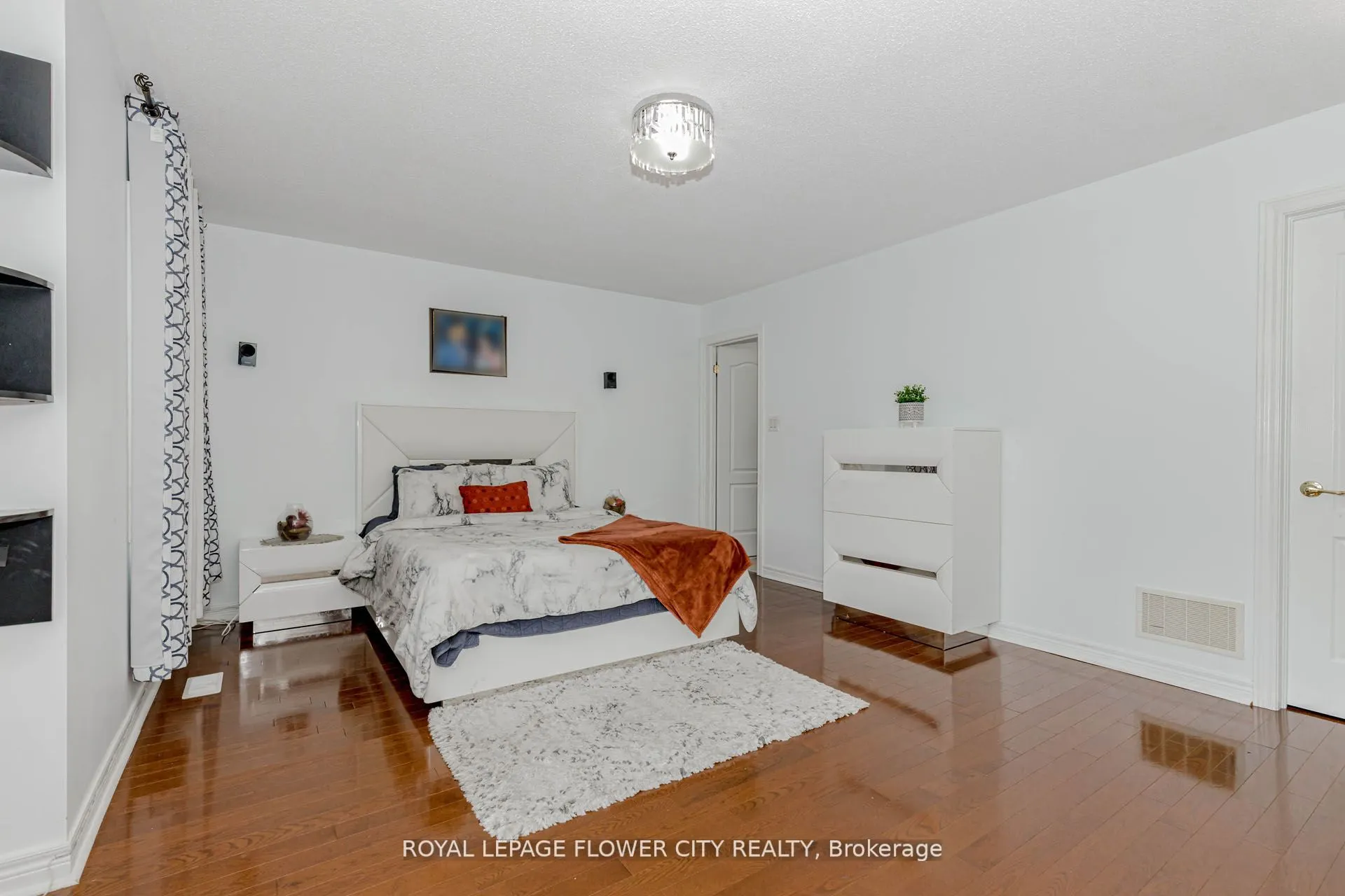11 Vintonridge Drive