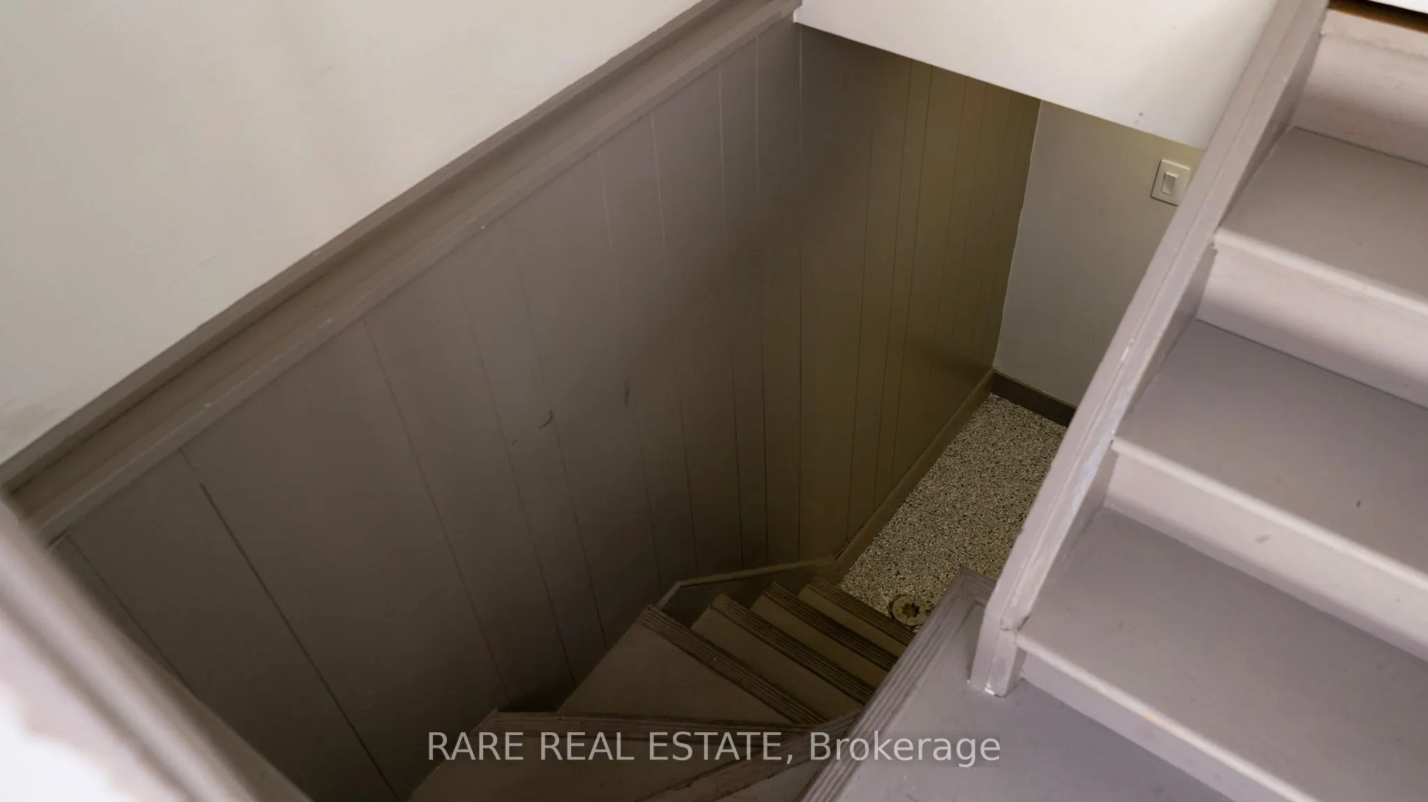 33 Juliet Crescent, #Lower