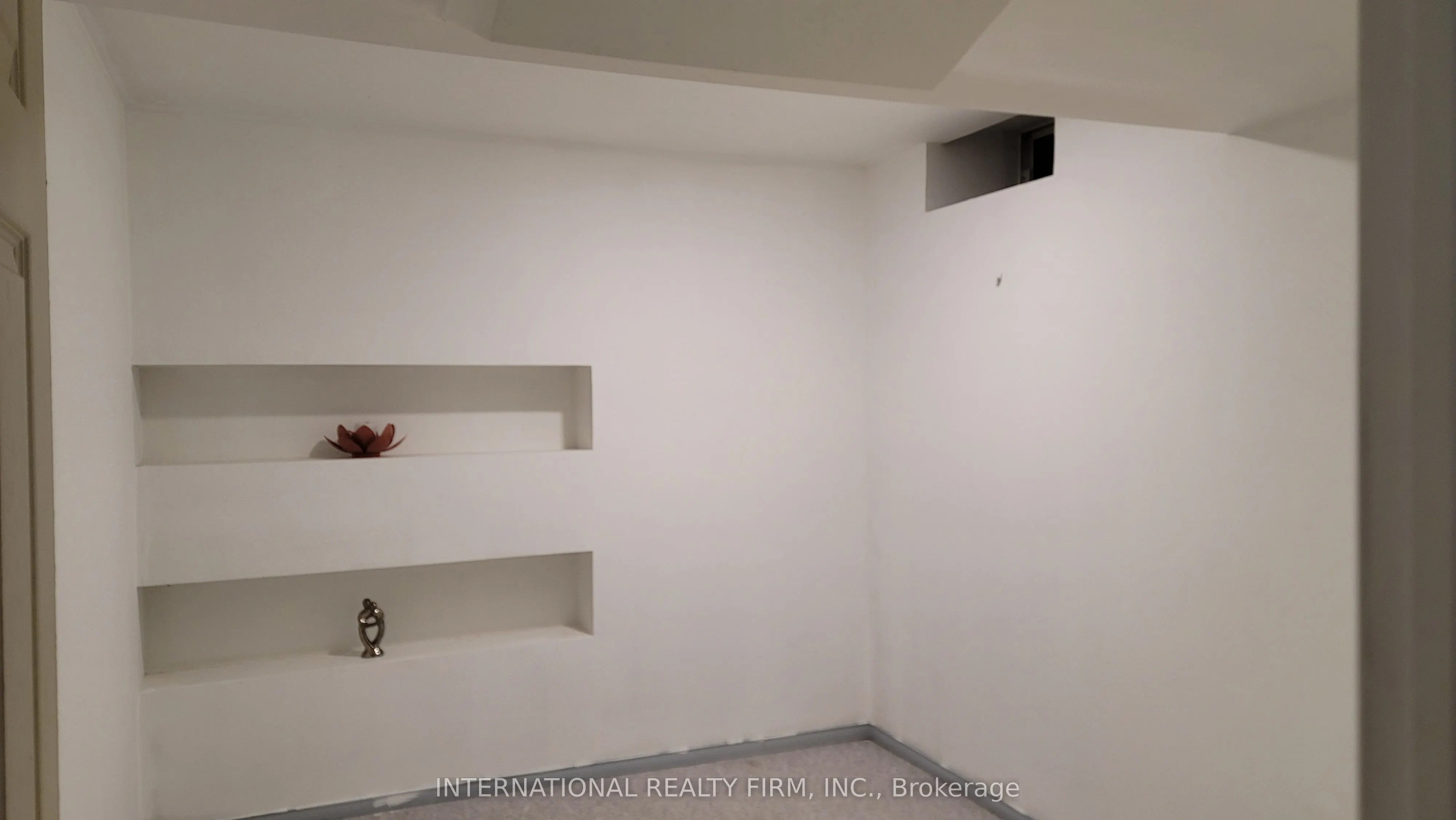 230 Rosemount Avenue, #Basement