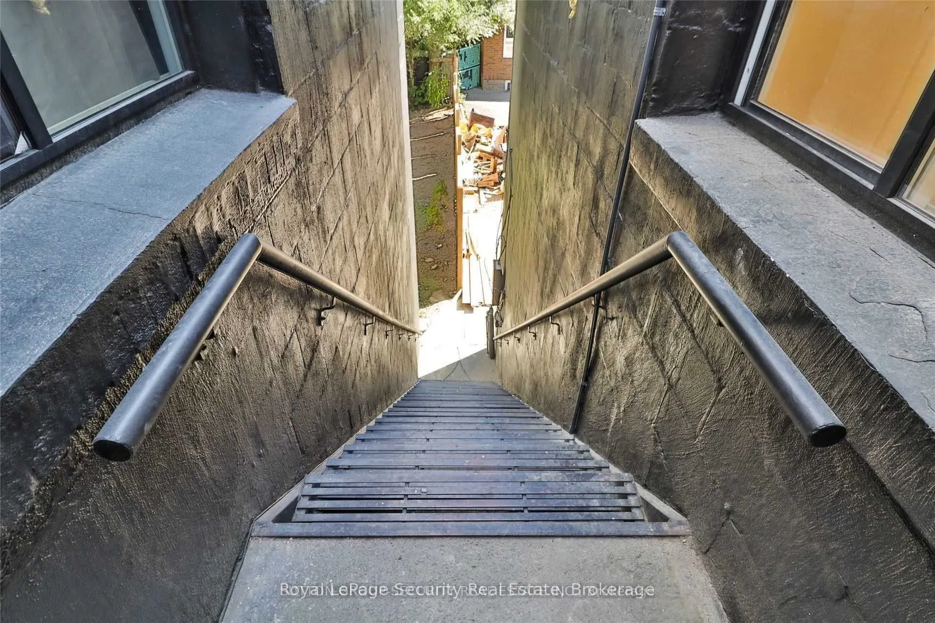 3317 Lake Shore Boulevard W, #2