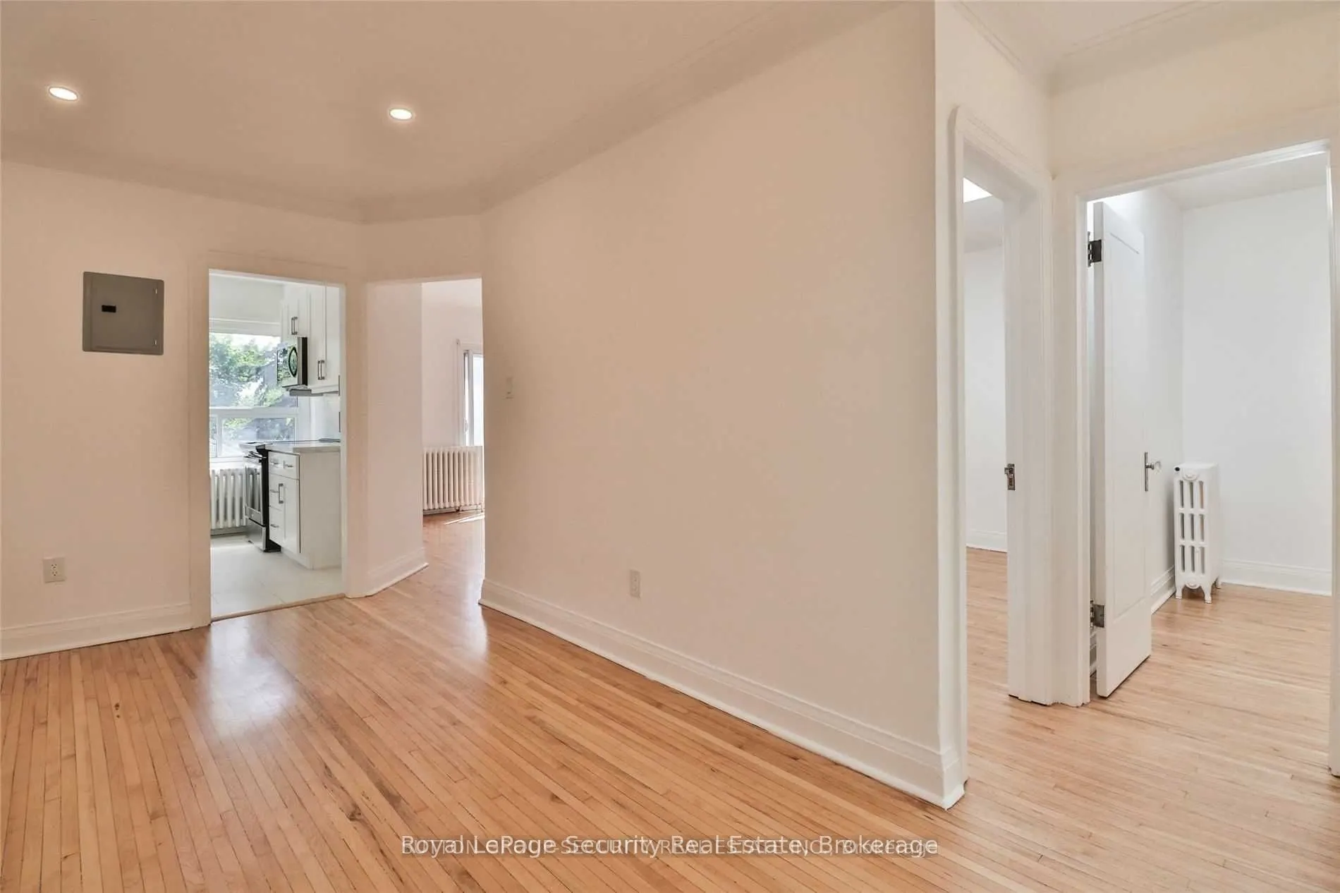 3317 Lake Shore Boulevard W, #2