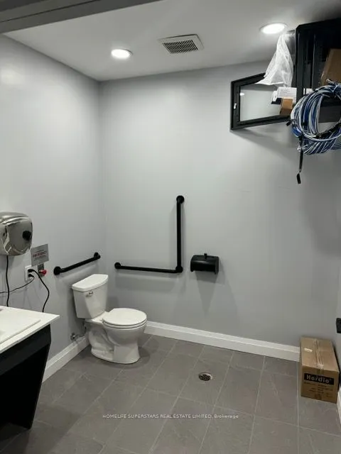 2578 Bristol Circle, #20
