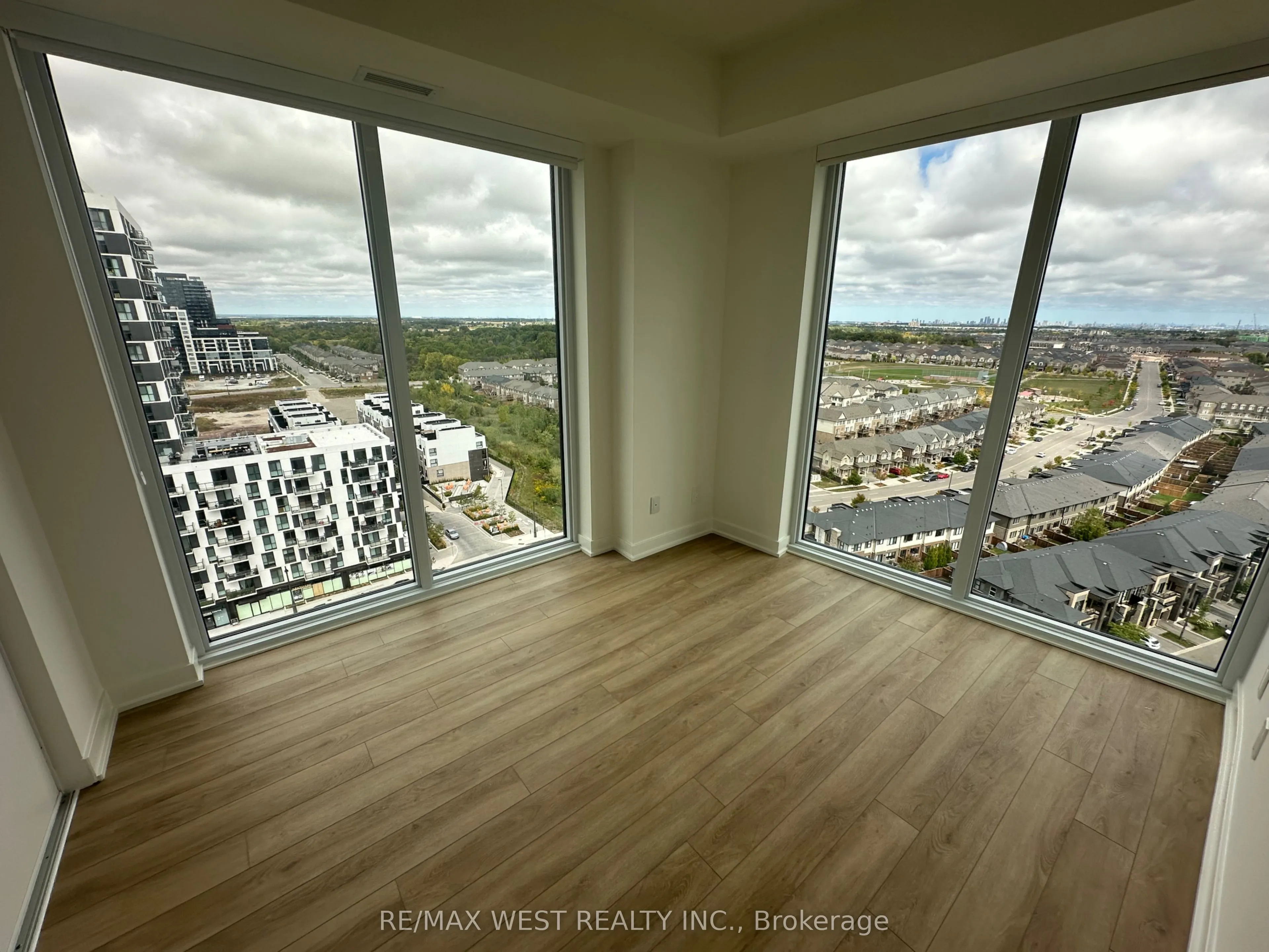 3079 Trafalgar Road, #1607