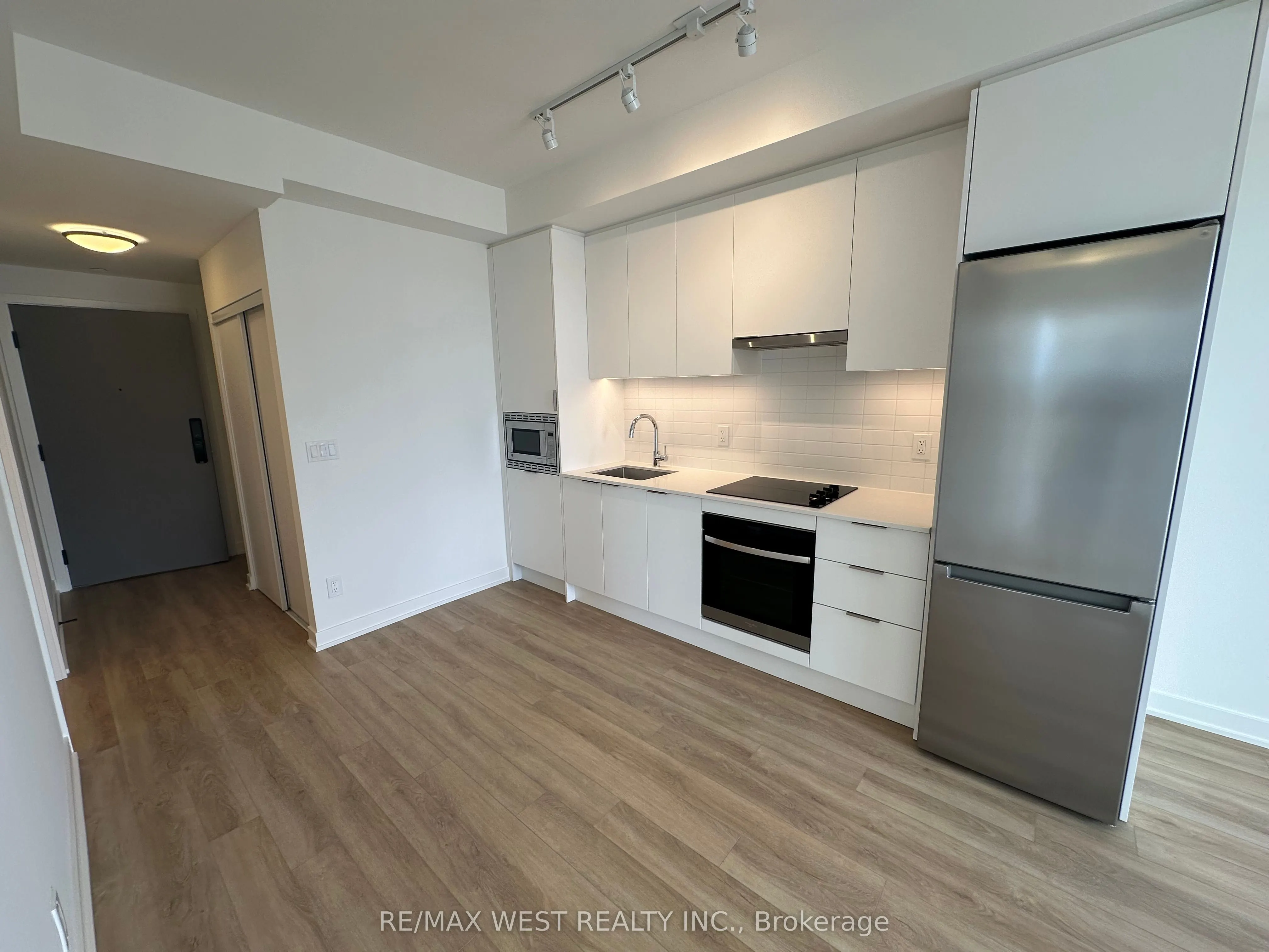 3079 Trafalgar Road, #1607