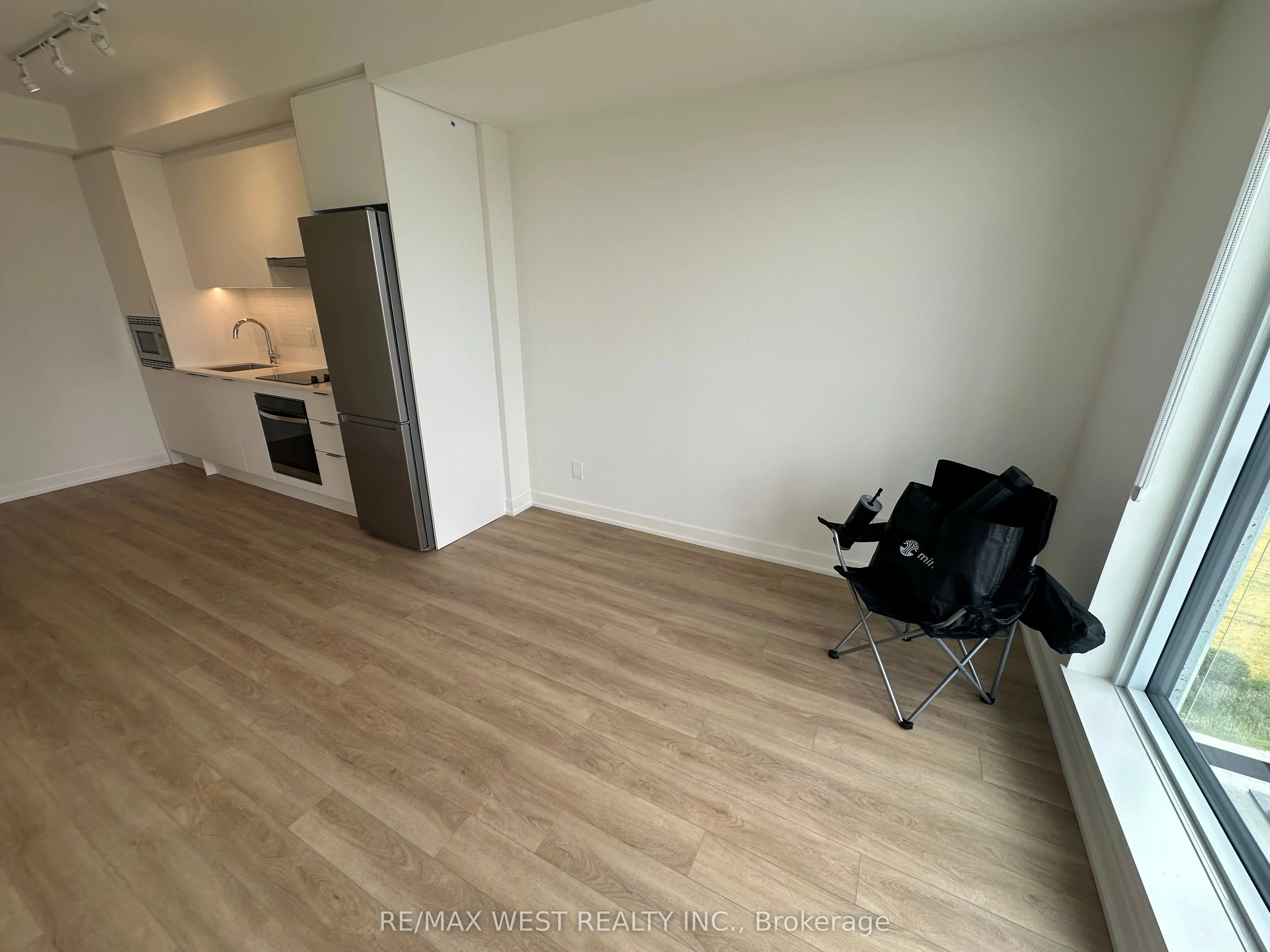 3079 Trafalgar Road, #1607