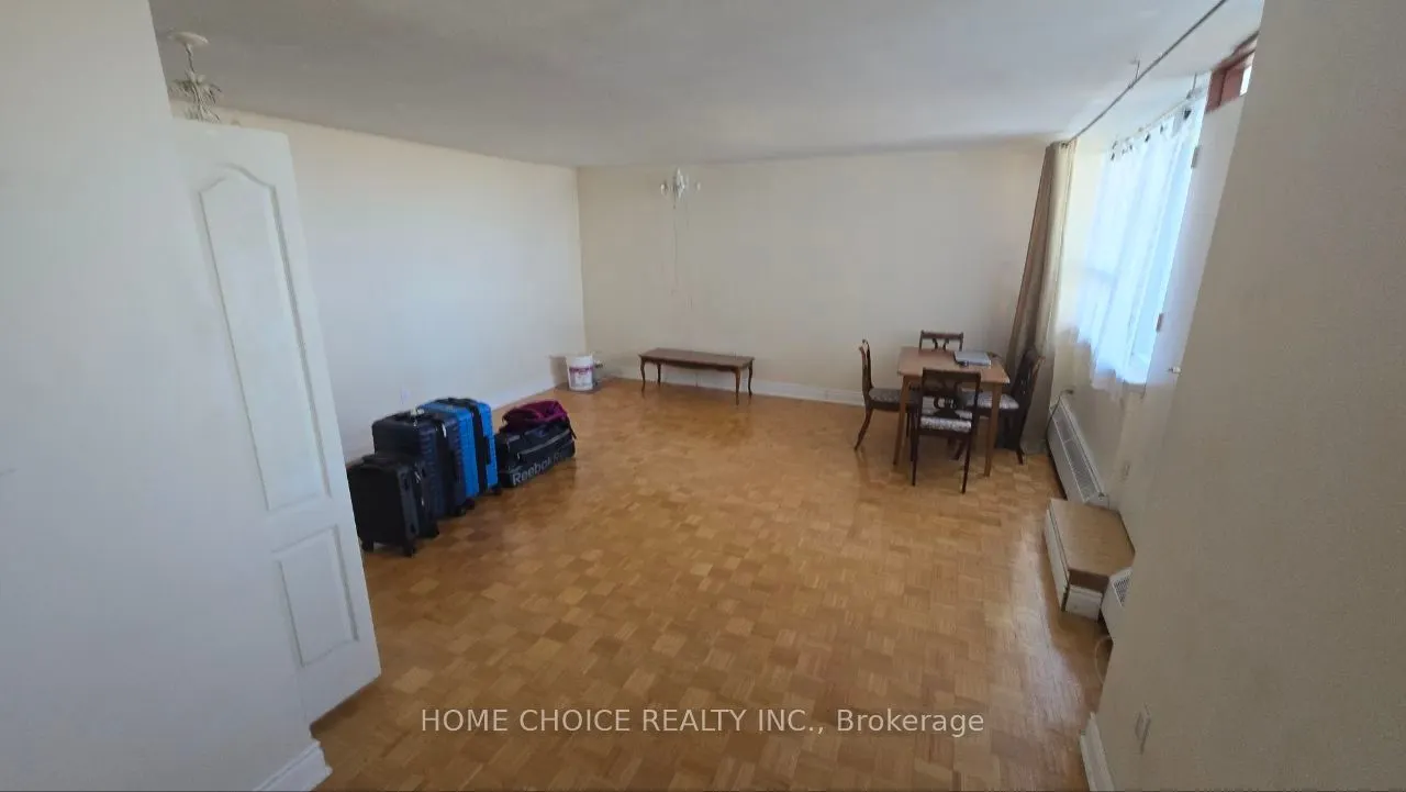 3460 Keele Street W, #921