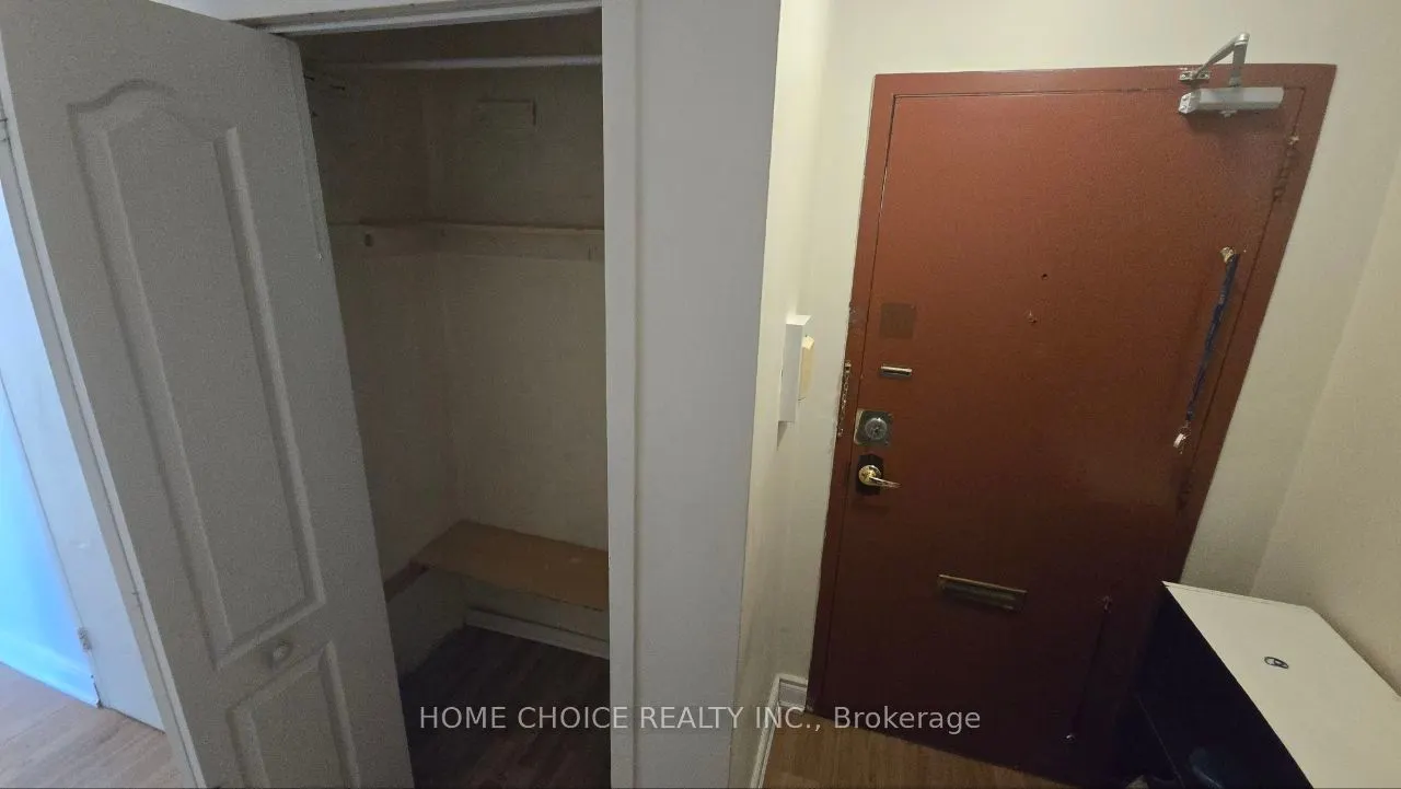 3460 Keele Street W, #921