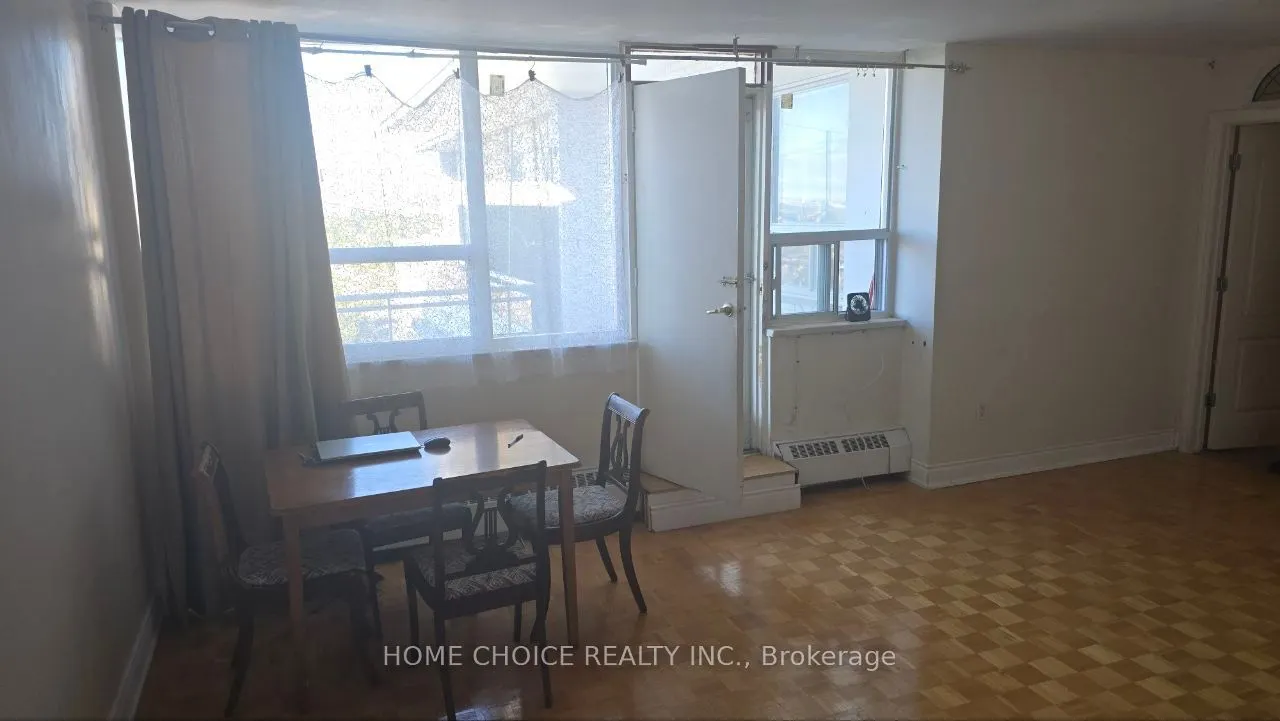 3460 Keele Street W, #921
