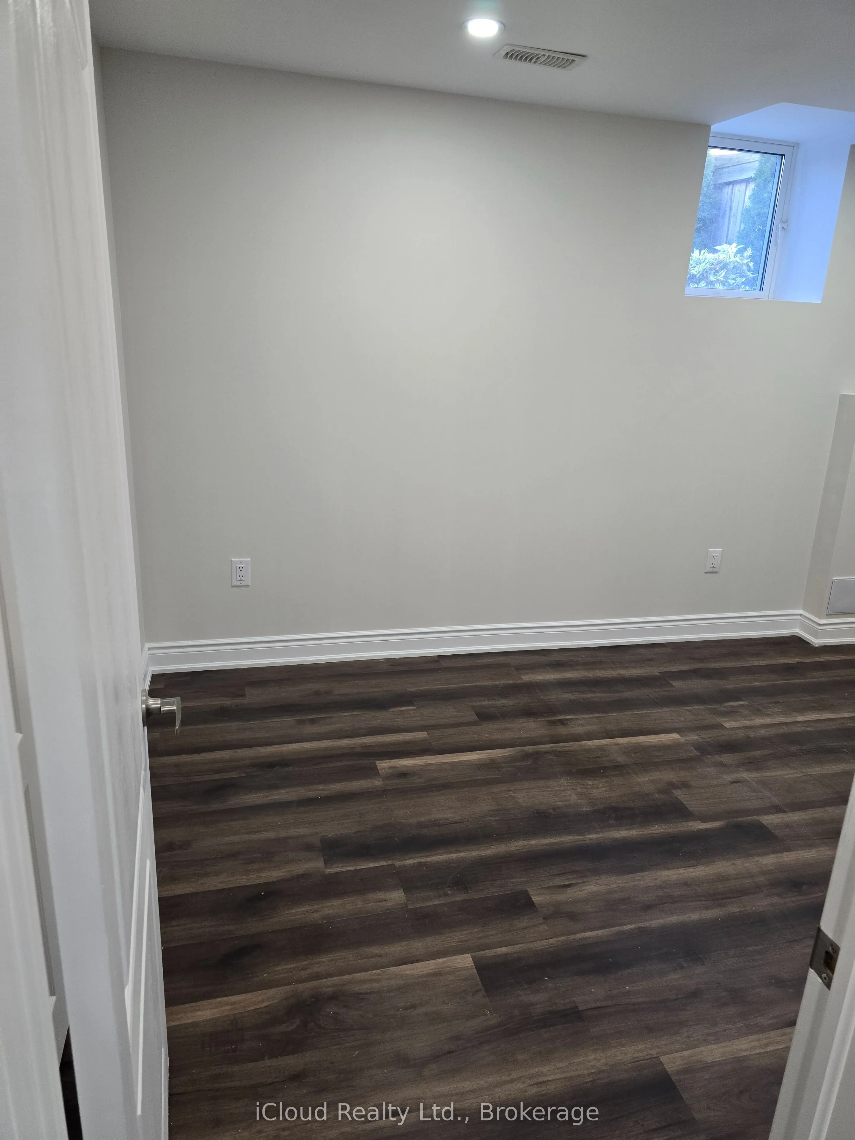 5457 Meadowcrest - BSMT Avenue, #Basement