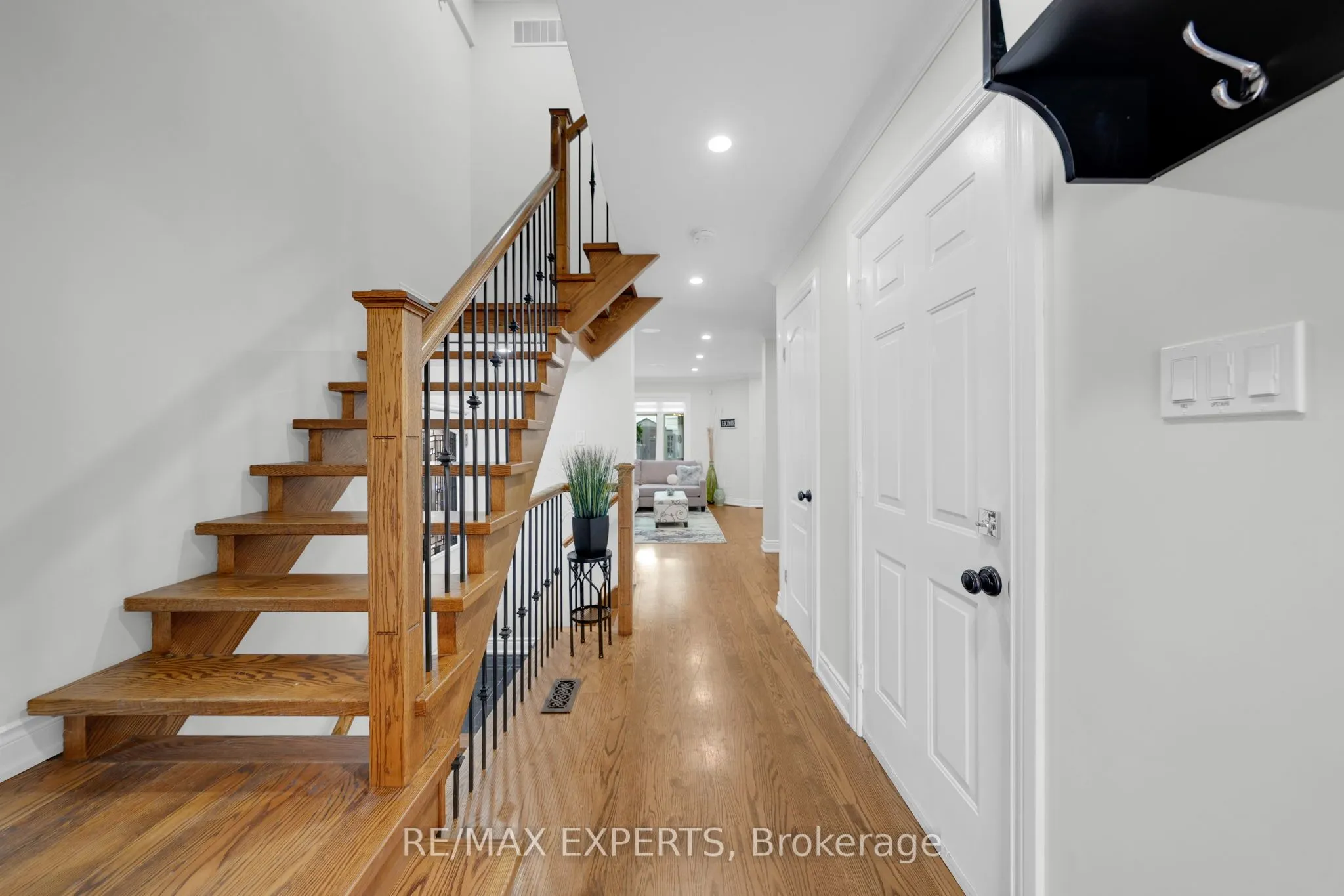 55 Manorwood Court