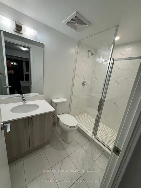 556 Marlee Avenue, #511