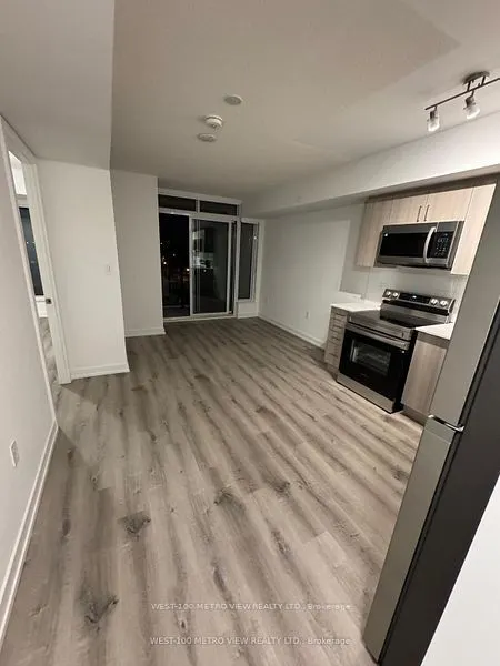 556 Marlee Avenue, #511