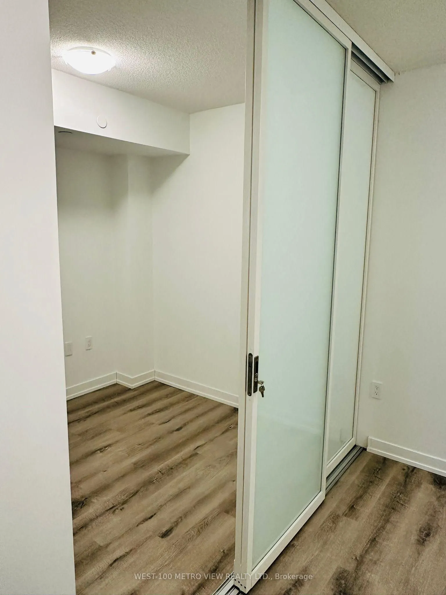 556 Marlee Avenue, #511