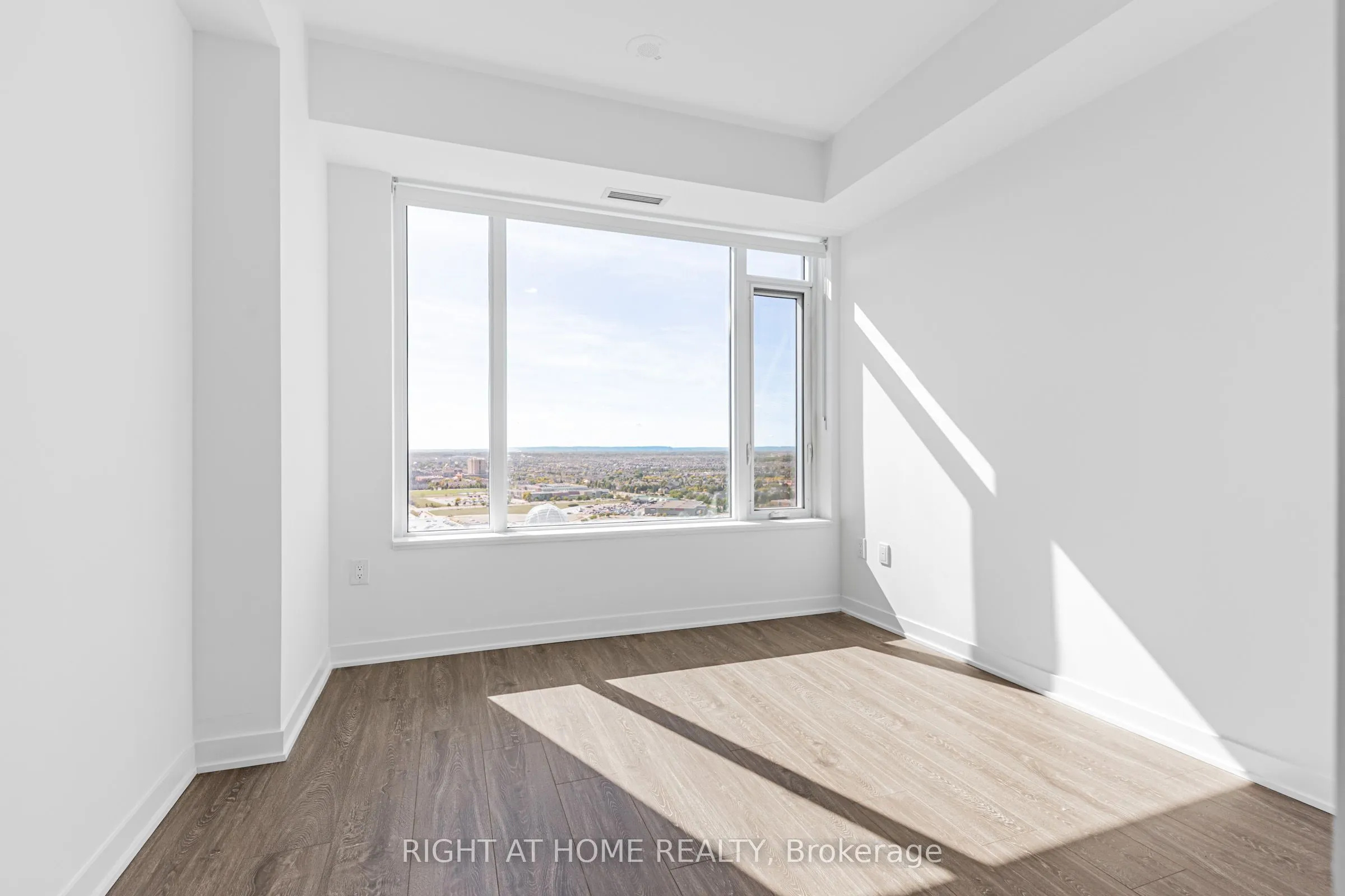 2495 Eglinton Avenue W, #2604