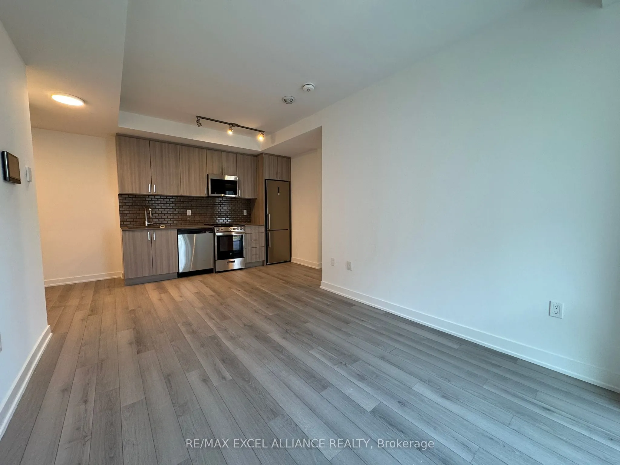 1005 Dundas Street E, #257