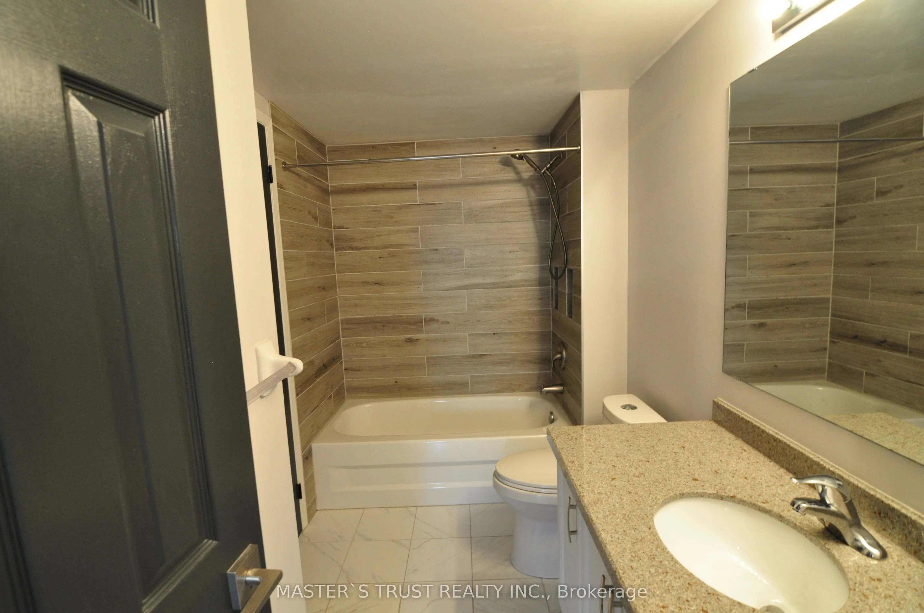1168 Arena Road, #18
