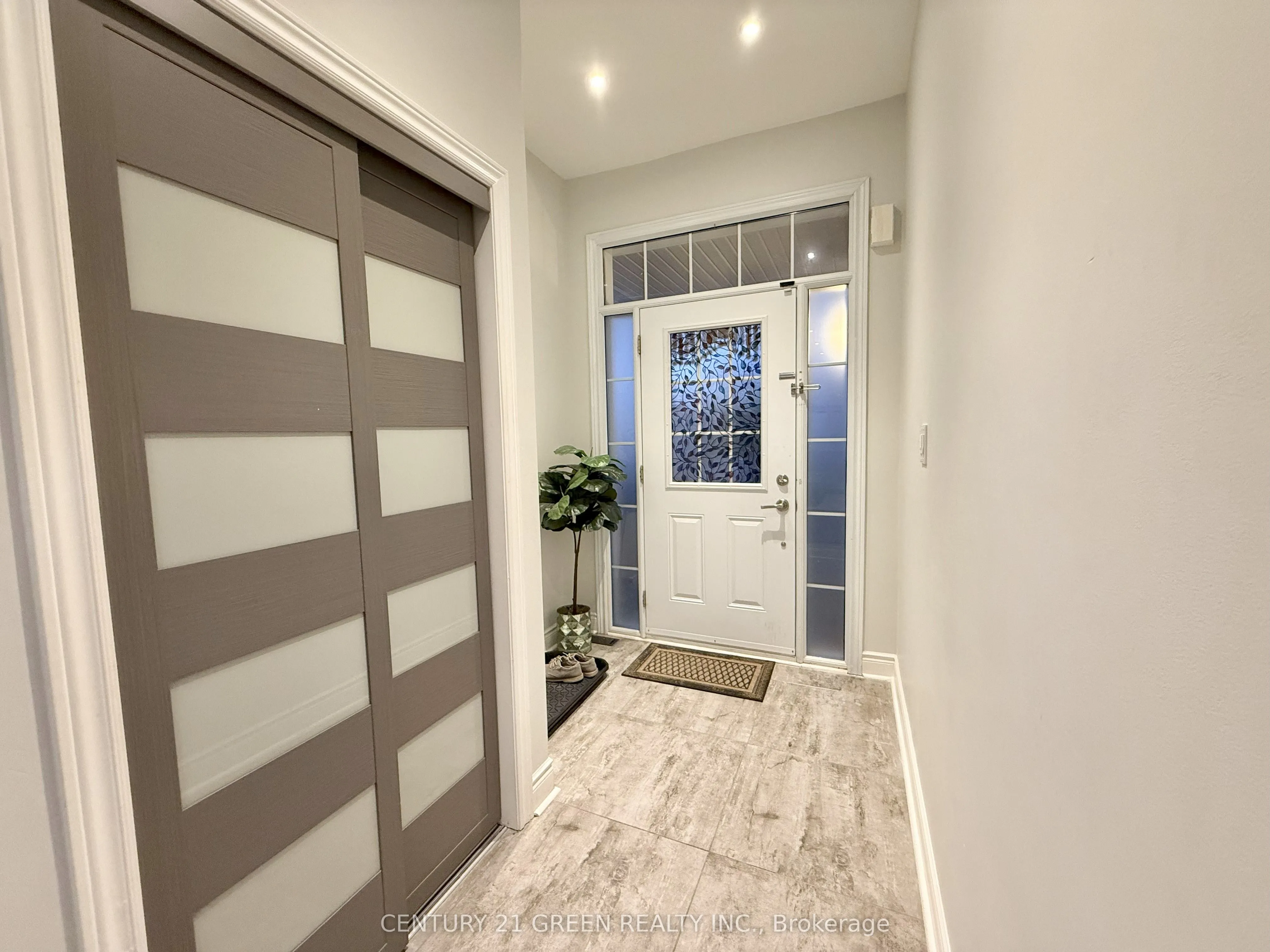 7328 Cork Tree Row